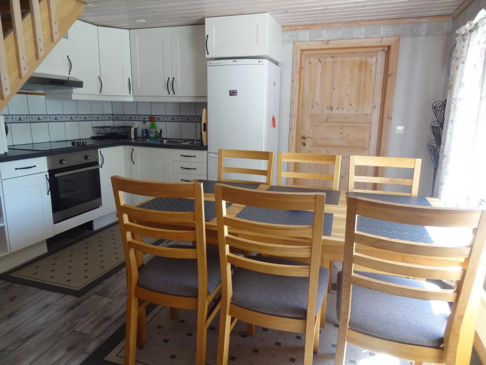 Gemütliches Ferienhaus Sjöstugan am Meer