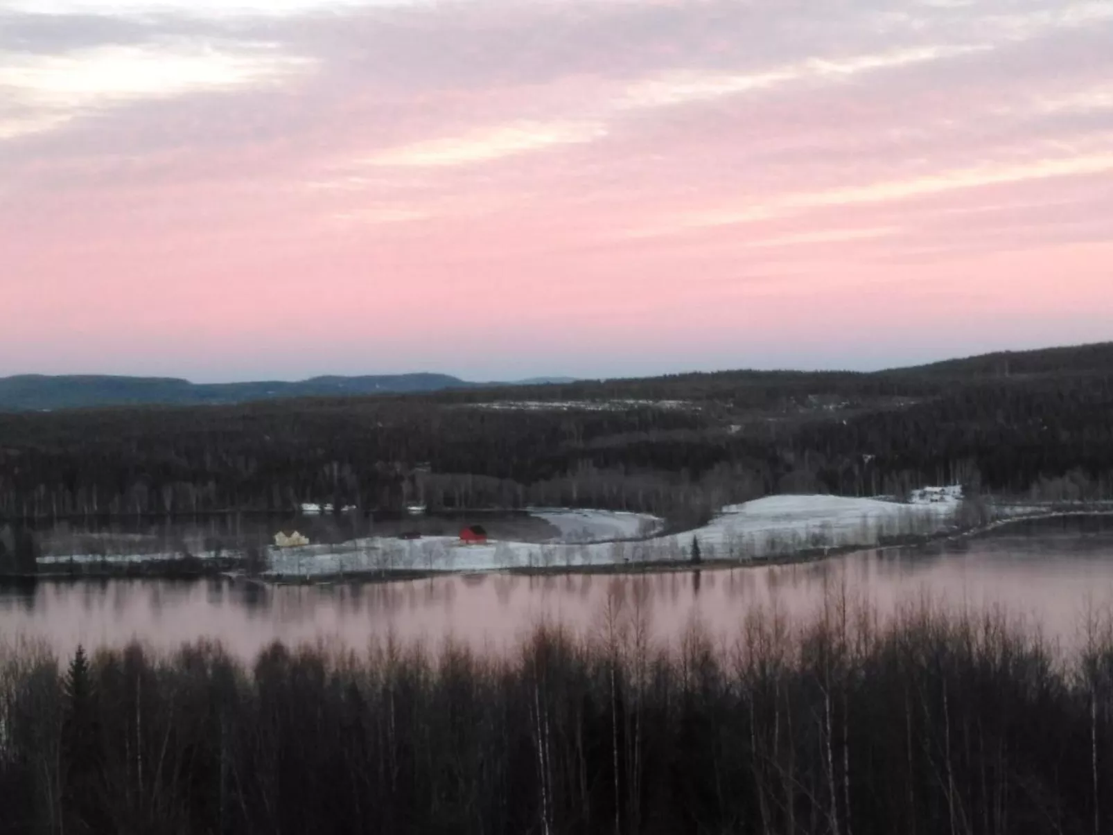 Tolles Ferienhaus in Sunne mit Großer Terrasse-Draußen