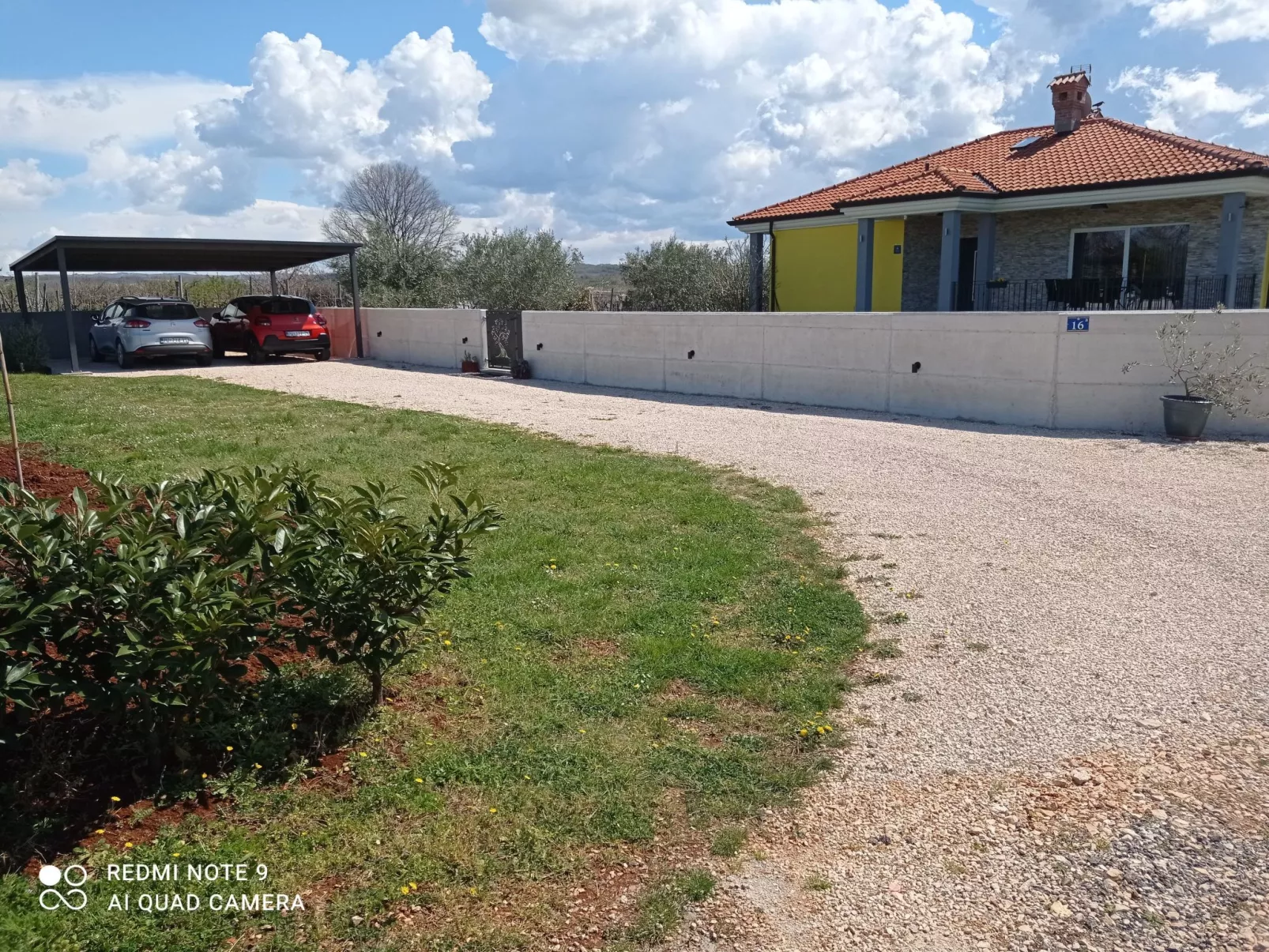 Mit Terrasse, Grill und Garten