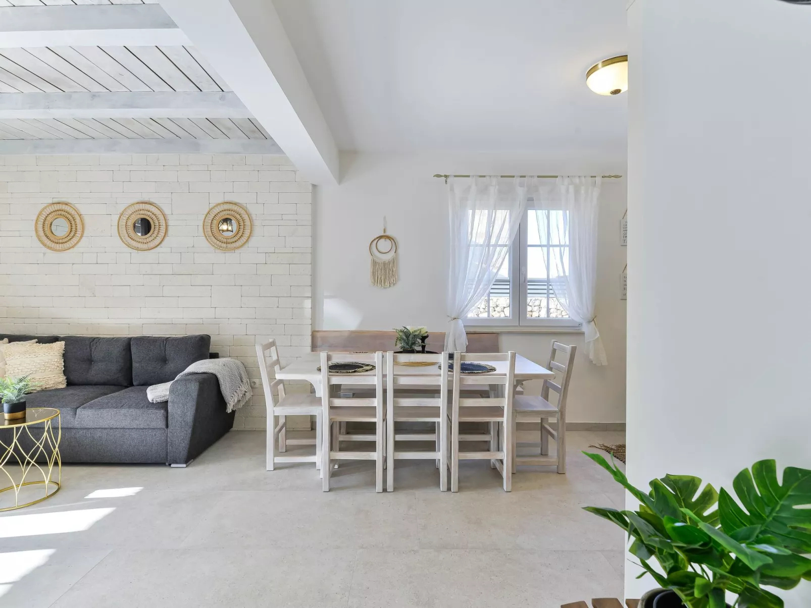 Villa Karin mit beheiztem Pool - Agentur TA Leut-Inside