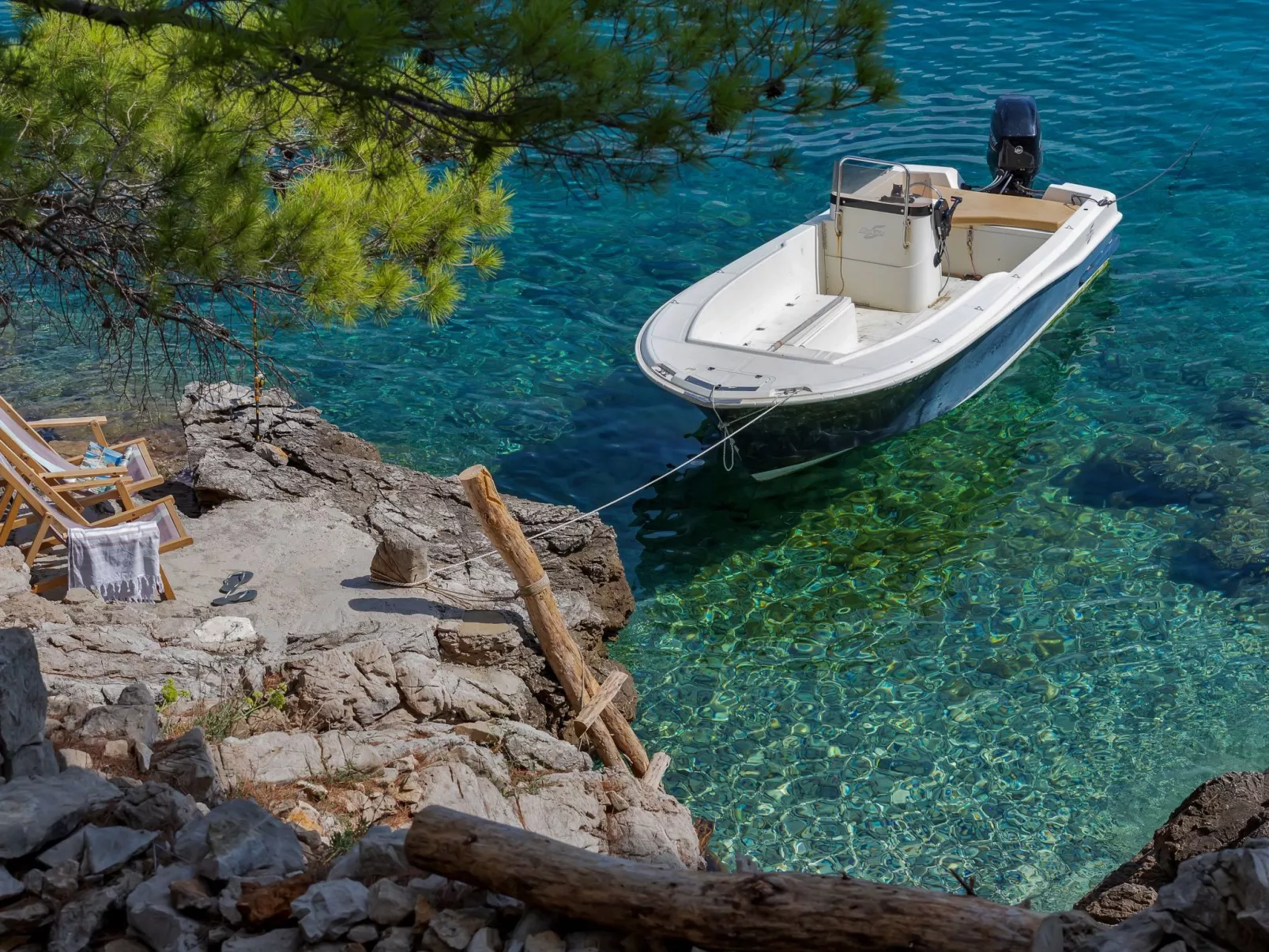 Haus in Općina Sućuraj mit Grill und Terrasse-Outside