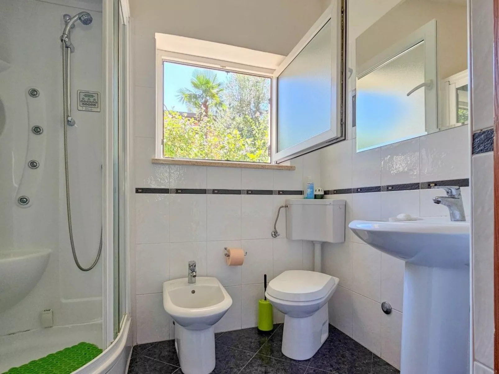 "Casa Elza" direkt am Wasser-Dedans