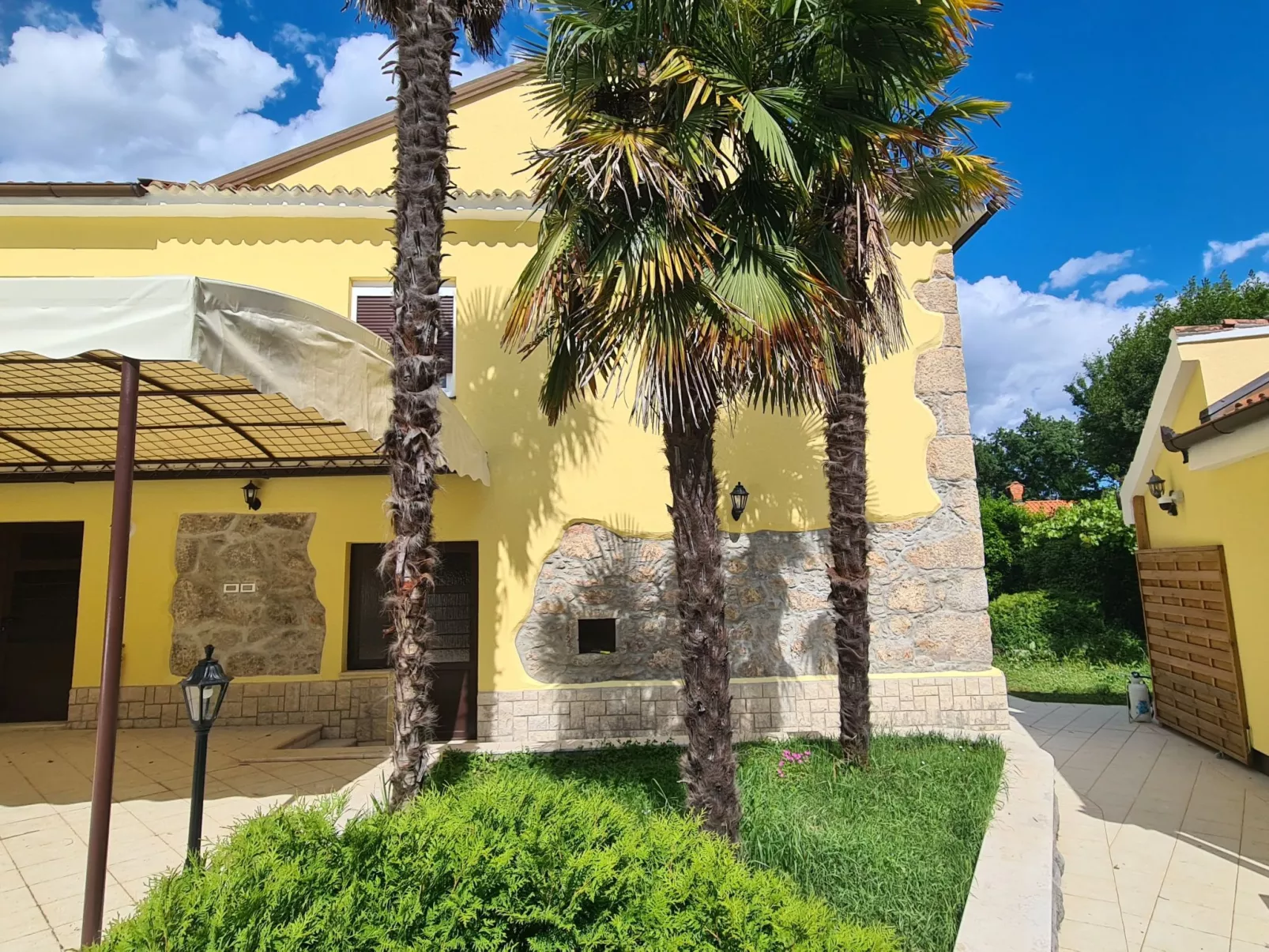 Villa Ella, traditionelles mediterranes Steinhaus