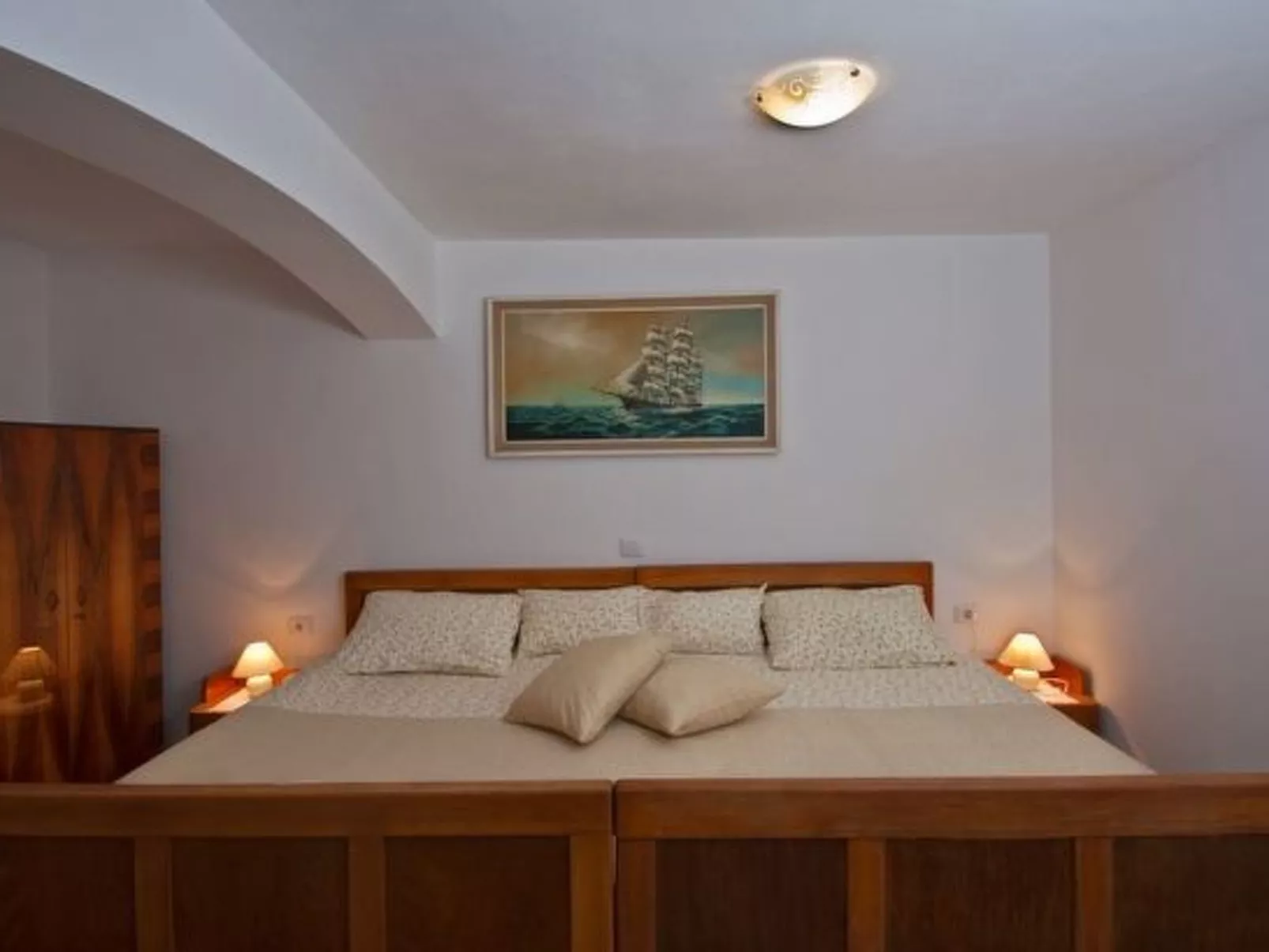 Modernes Ferienhaus in Vadreš mit Privatem Pool-Dedans