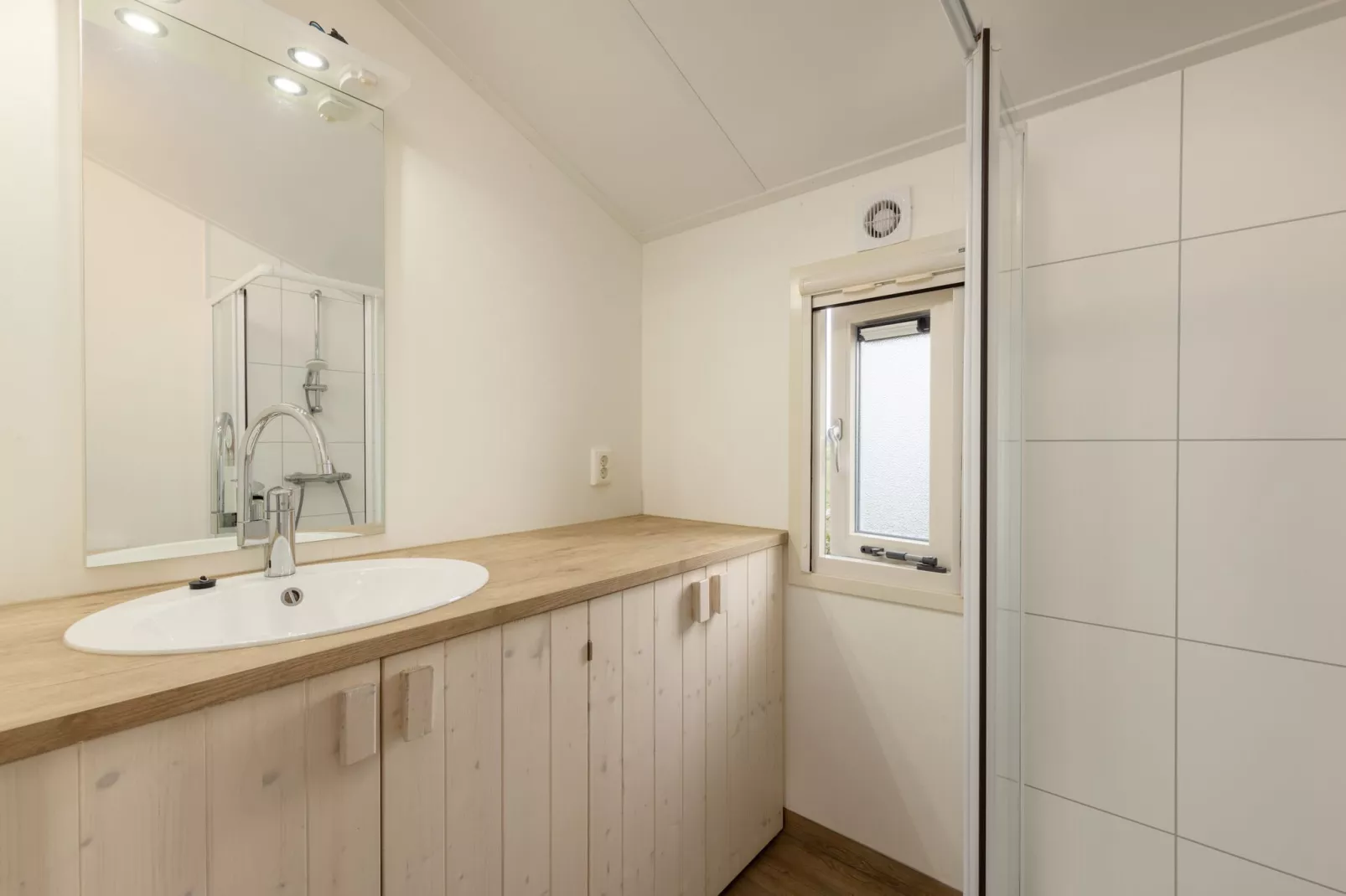 Waterpark Terkaple 2-Bathroom