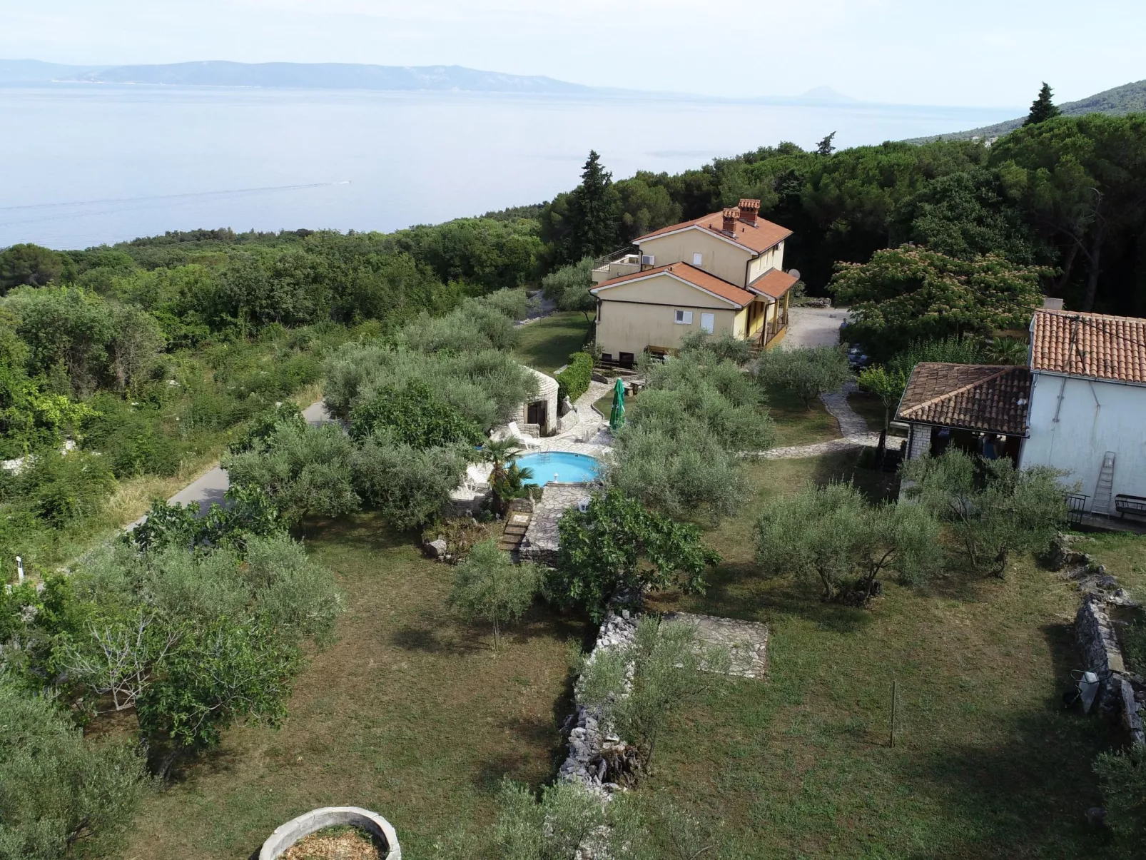 "Istria" mit eigenem Pool-Draußen