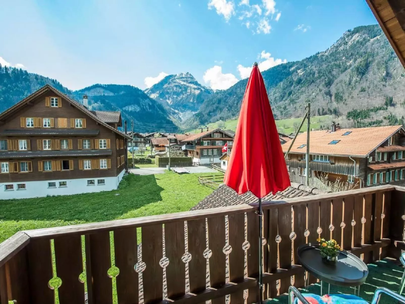 Sonnige Dachwohnung im schönen Lungern