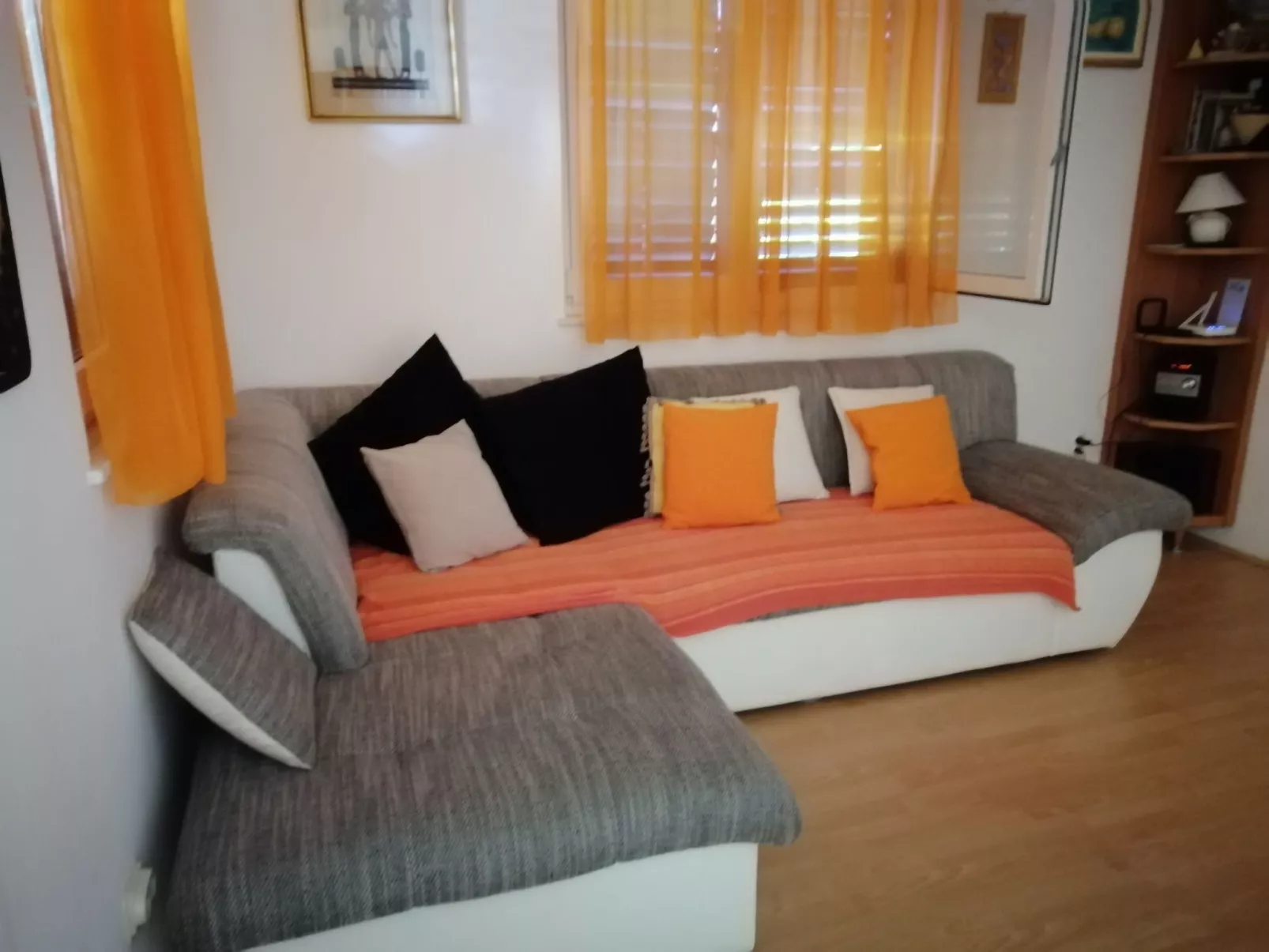 Für 4 Personen ca. 60 m&sup2; in Milna auf Brac, Adriaküste Kroatien (Kroatisch-Dedans