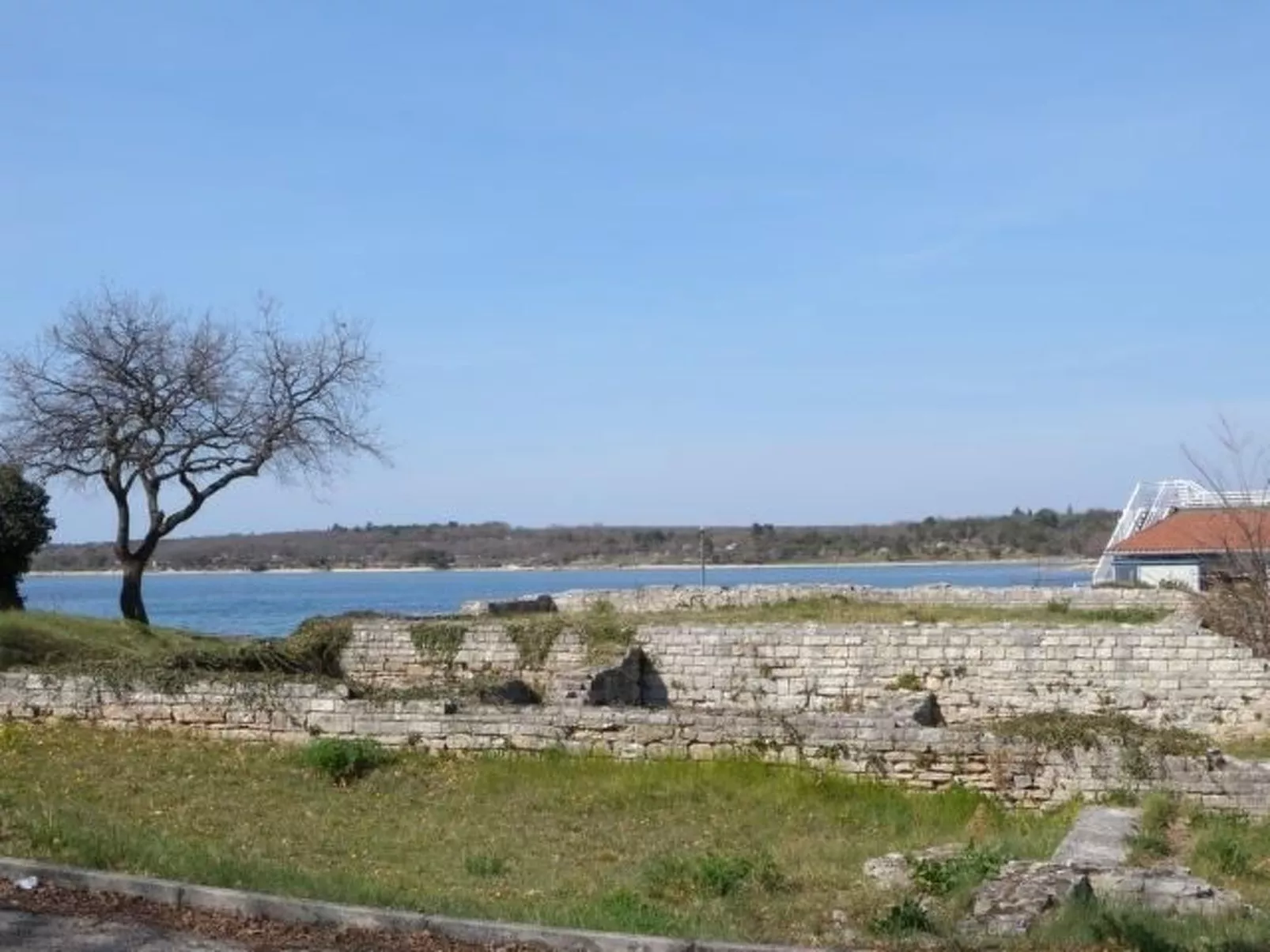 Appartement mit Blick auf das Wasser-Dehors