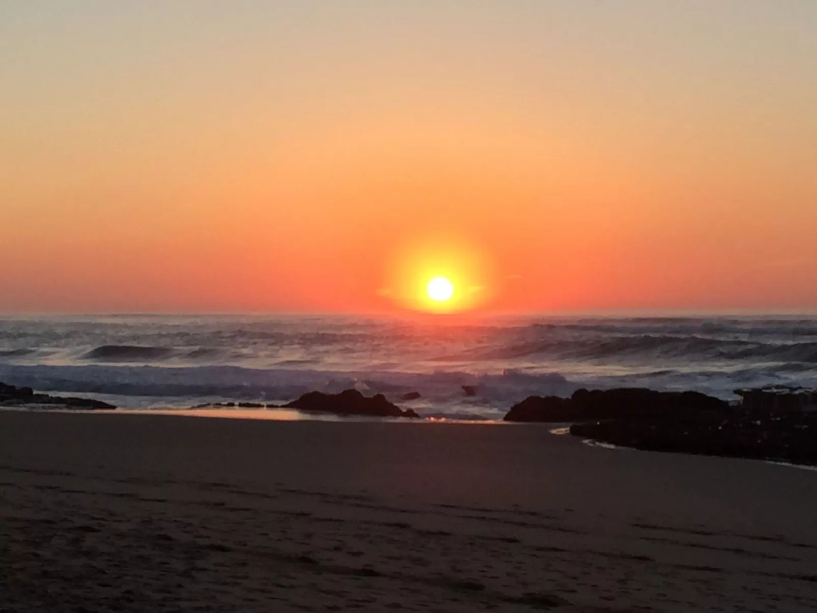 In Sesimbra mit Grill, Terrasse und Garten