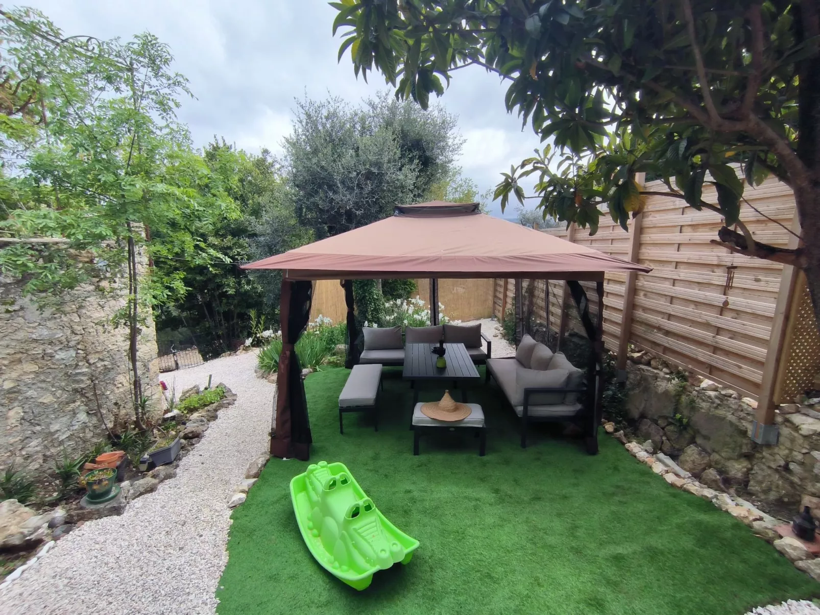 Oberseite der Villa Les Tilleuls-Drinnen