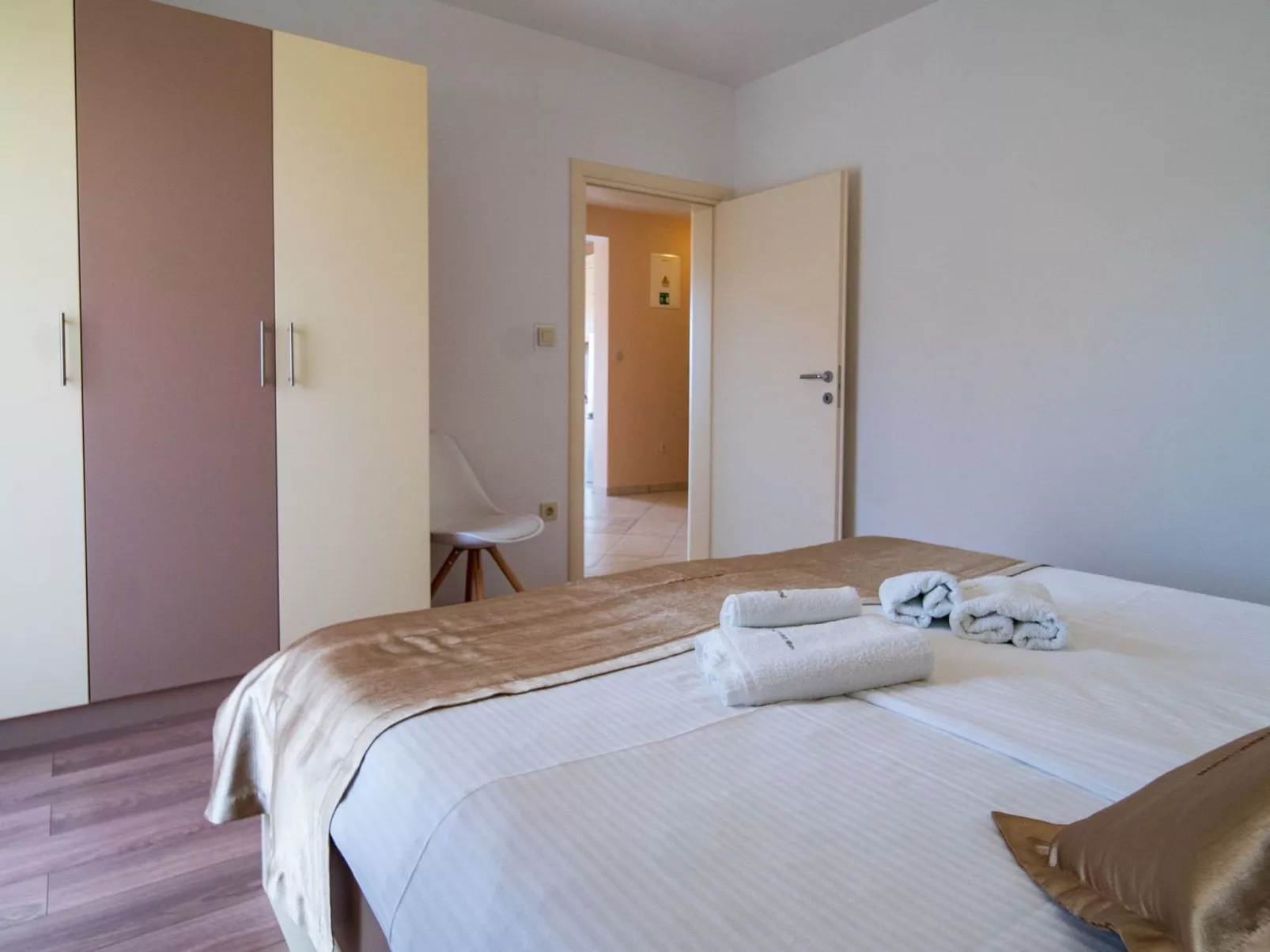 Wohnung in Lopar mit Grill und Strand in der Nähe-Drinnen