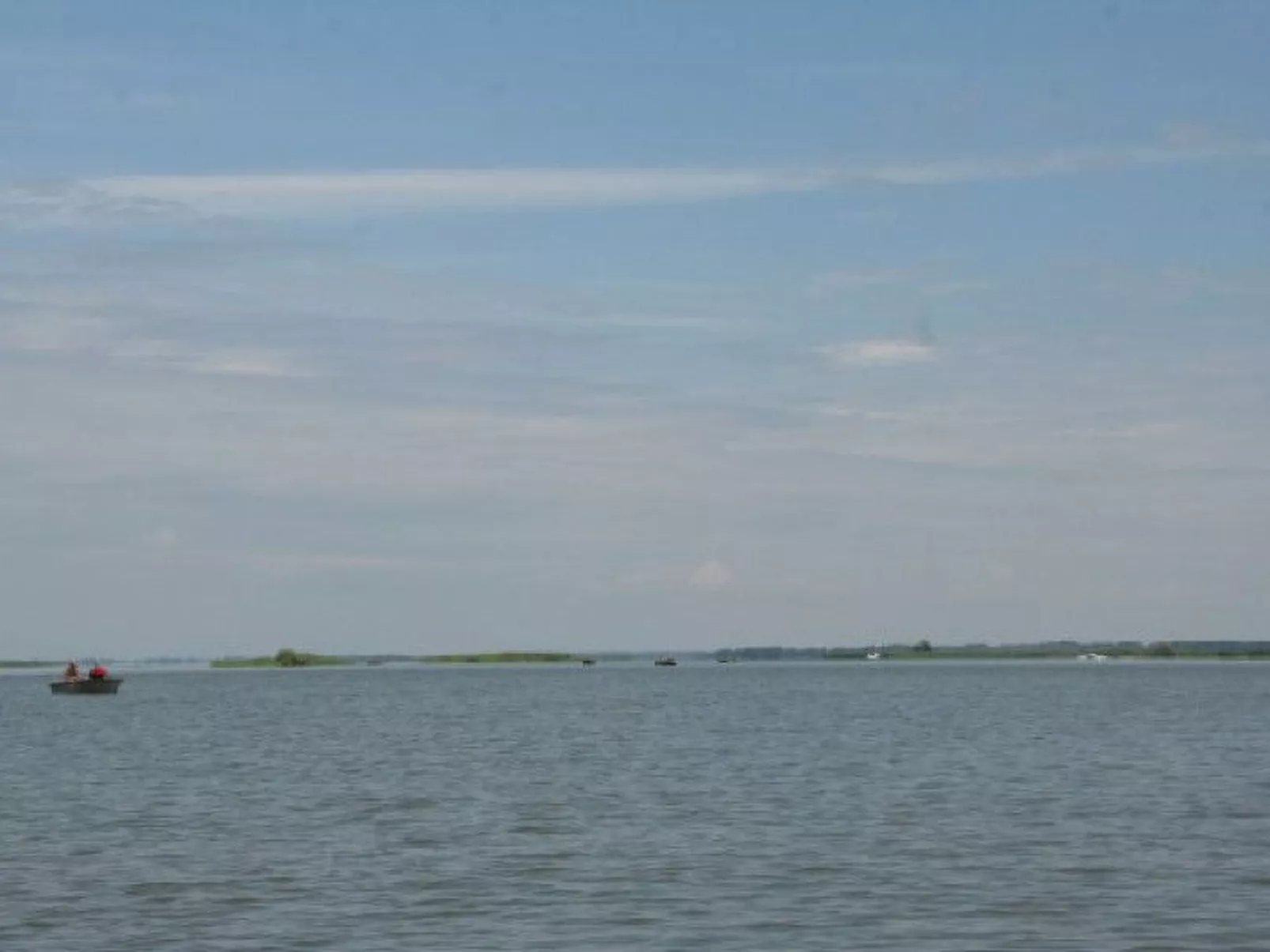 Hütte mit Garten, Grill und Terrasse-Image-tags.info