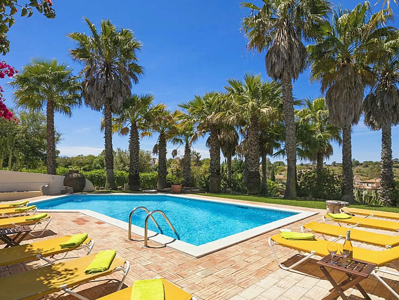 Luxuriöse Villa - Privater Pool und schöner Garten