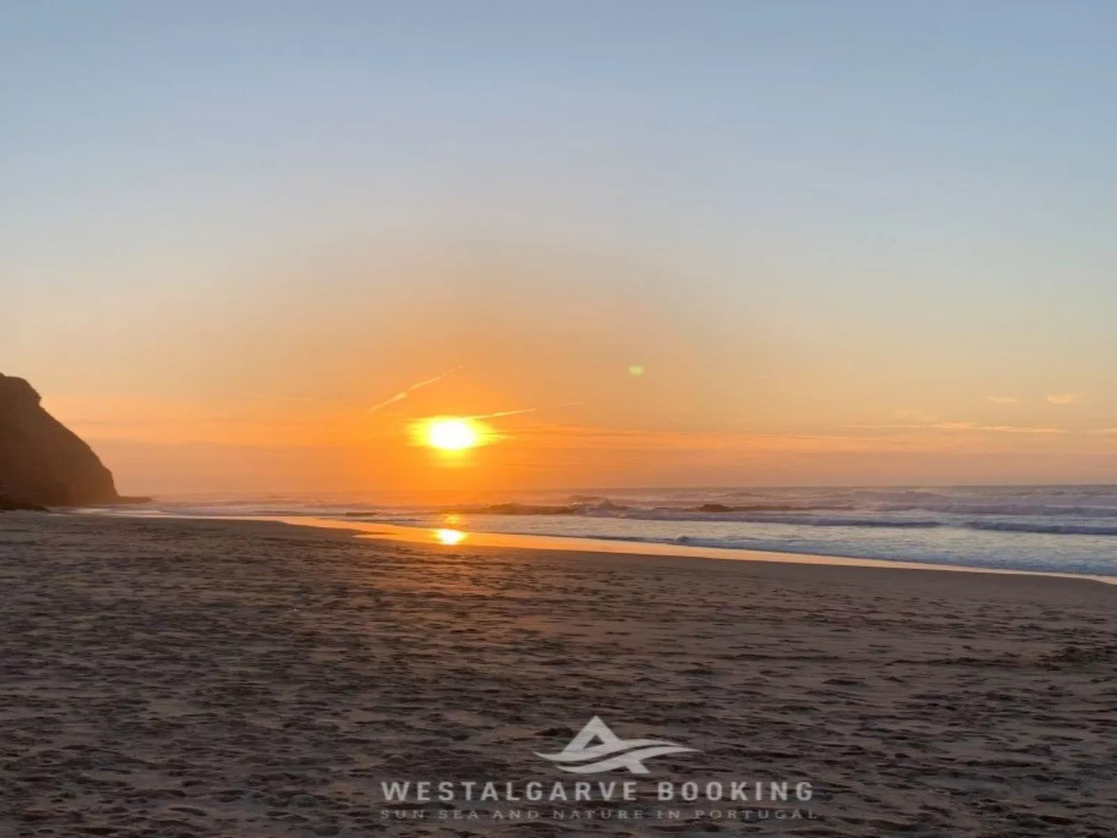 Auf dem Lande in der Nähe des Strandes