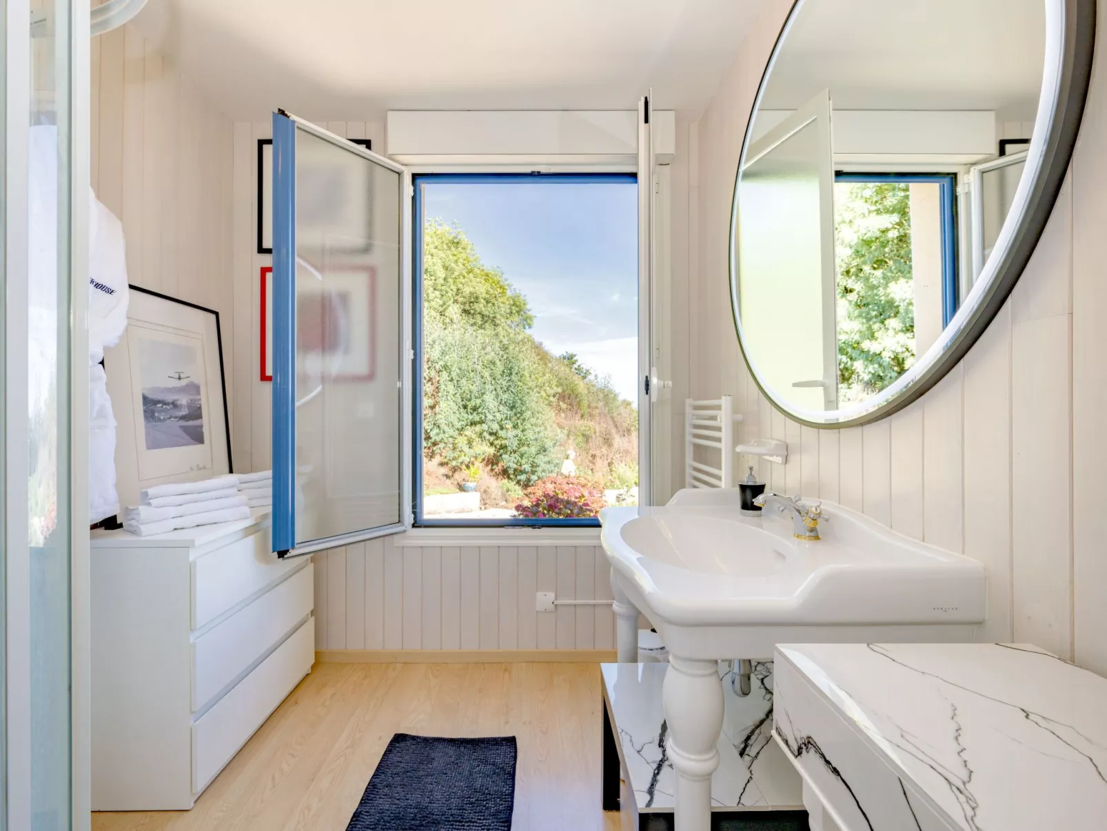 Villa "Ker House" mit Blick auf das Wasser-Inside