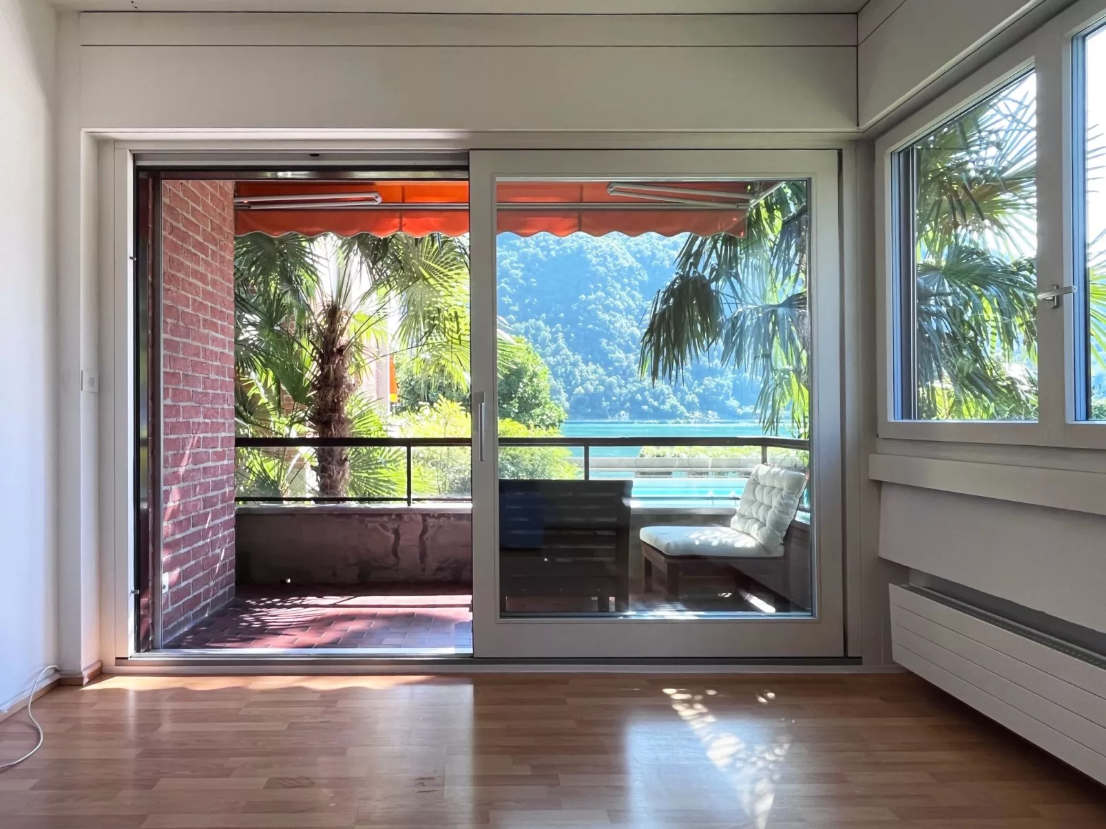 "Lake Escape", mit Pool