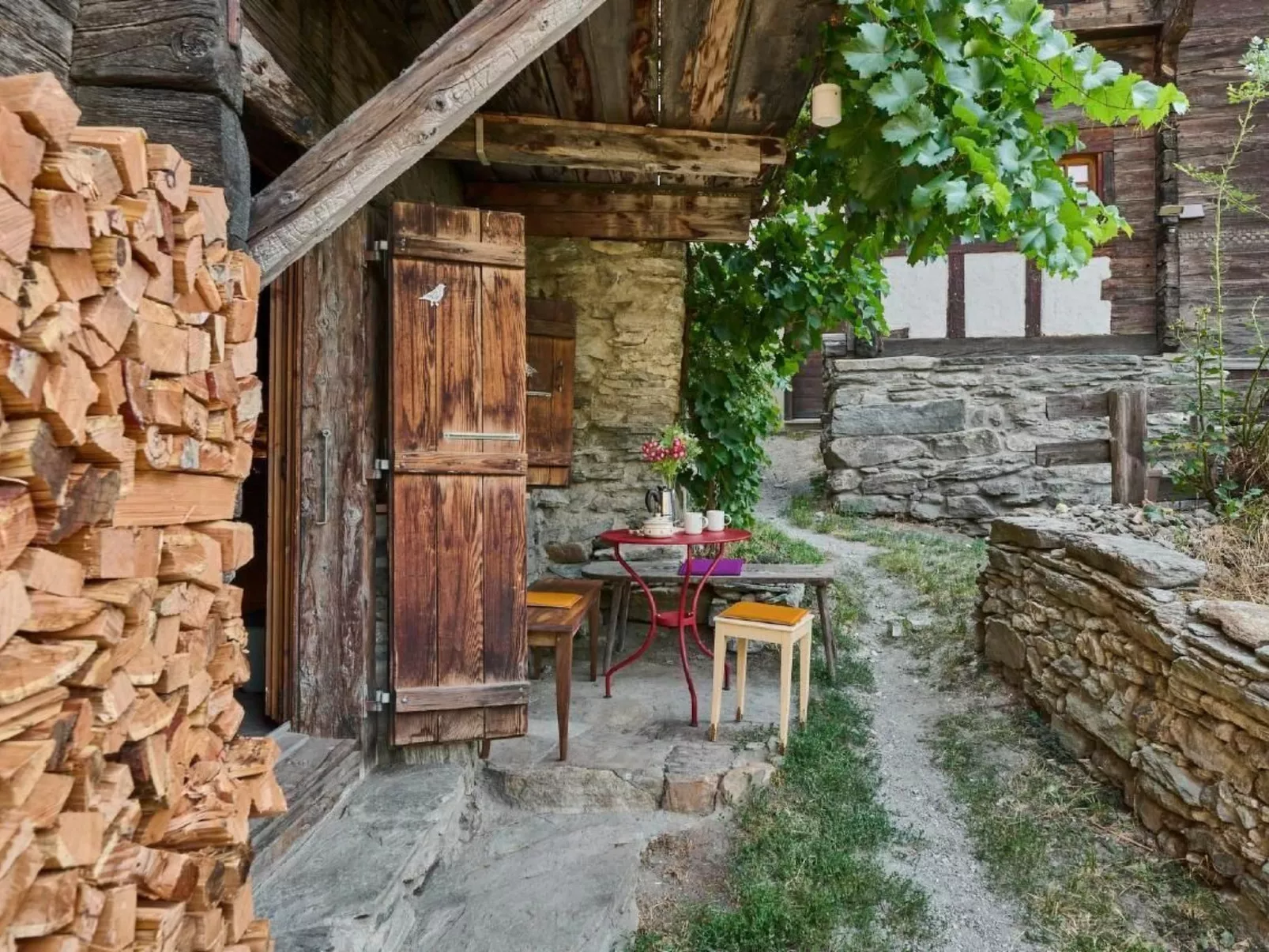 Casino Unterstalden-Stiftung Ferien im Baudenkmal