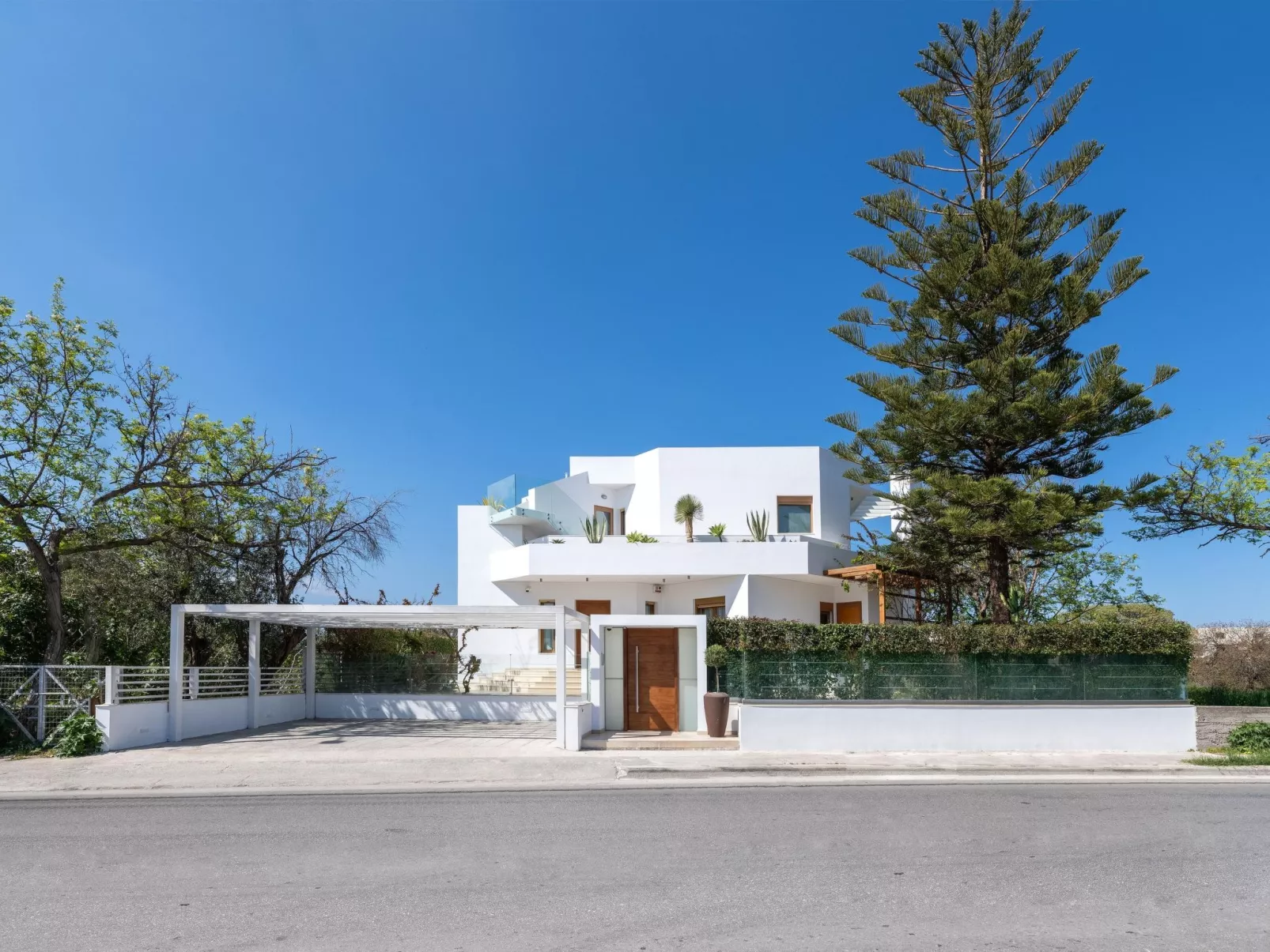 Schöne weiße Ferienvilla Liebe-Dehors