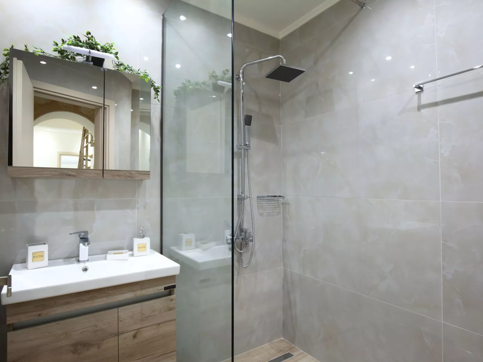 Luxusvillen Thanasis in der Nähe von Kathisma