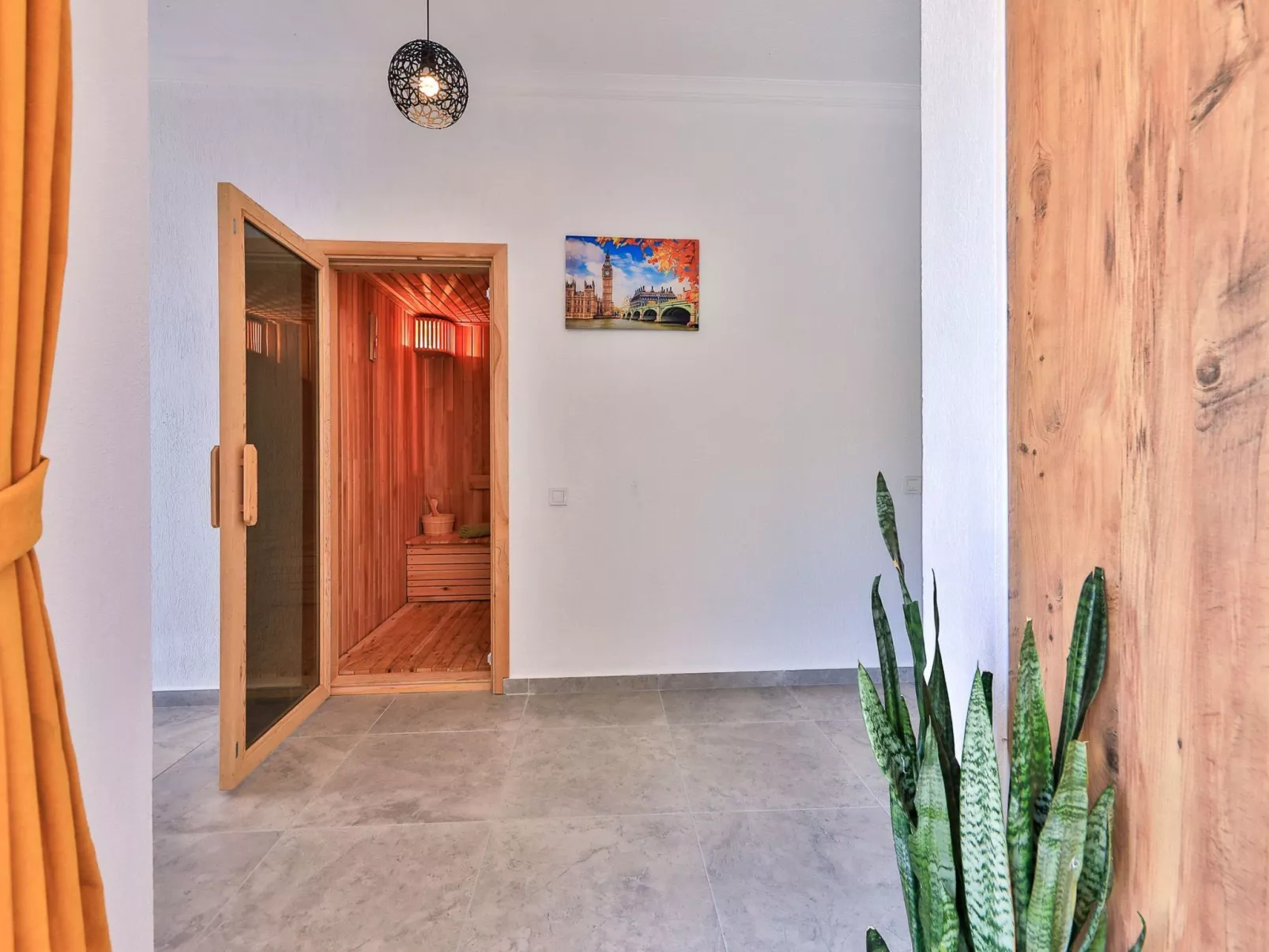 Villa inmitten der Natur-Image-tags.info