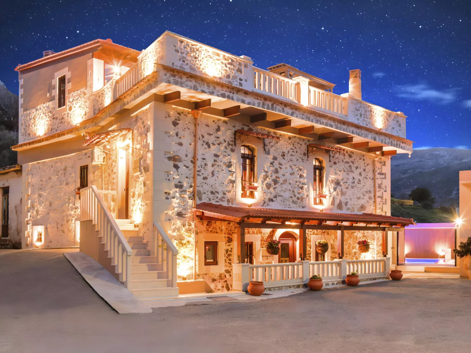 Petralis Luxus Villa Pool Whirlpool