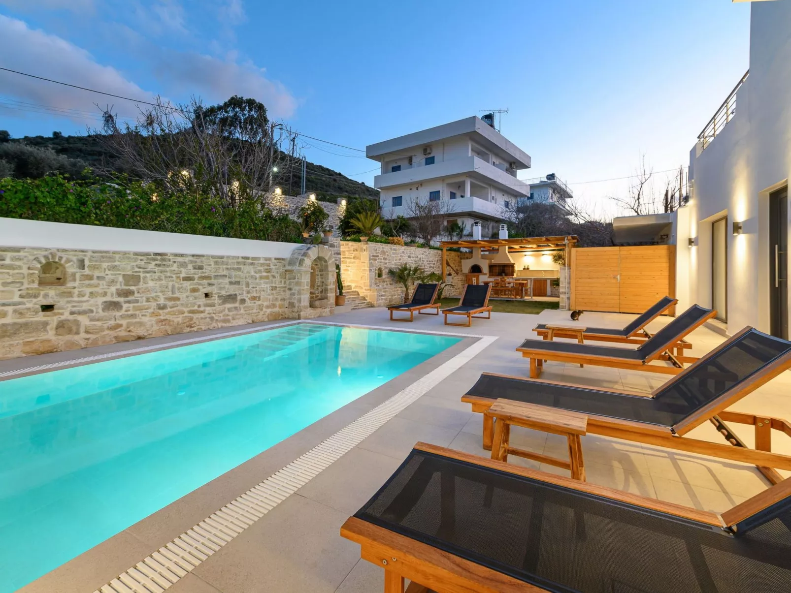 Calma-Image-tags.info