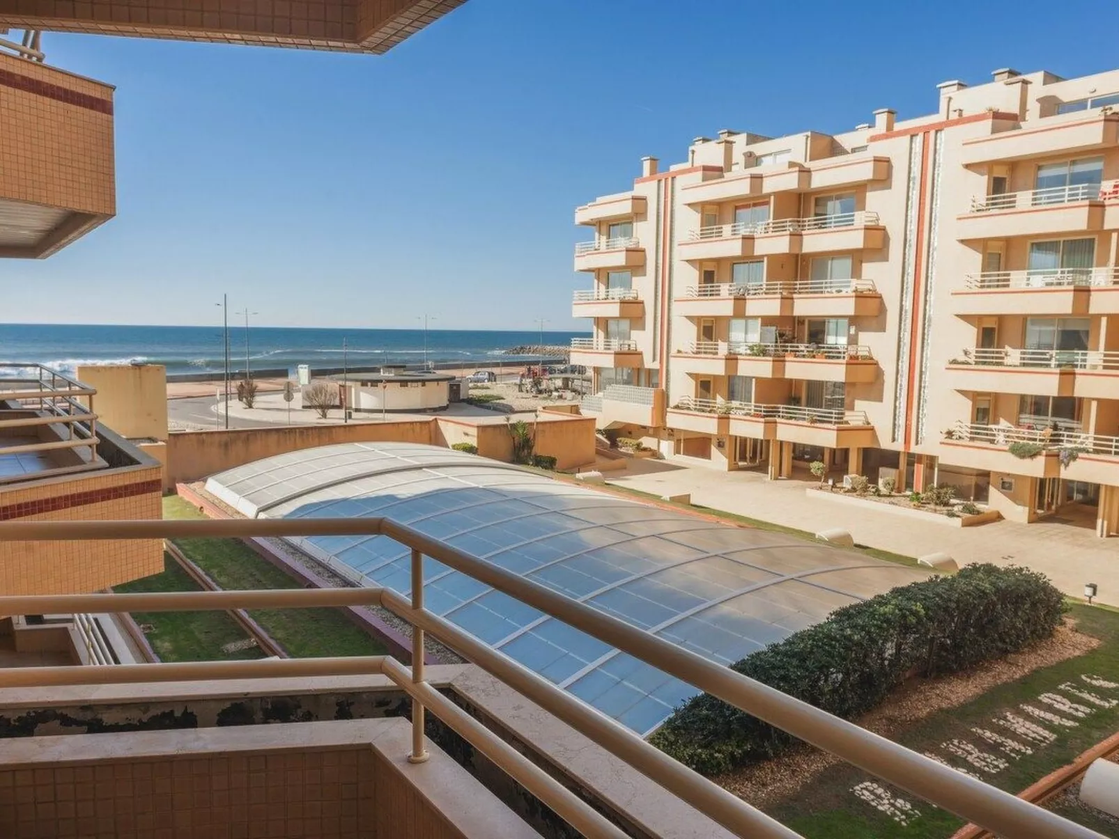 Meerblick Erste Linie mit 2 Pools 4-Draußen