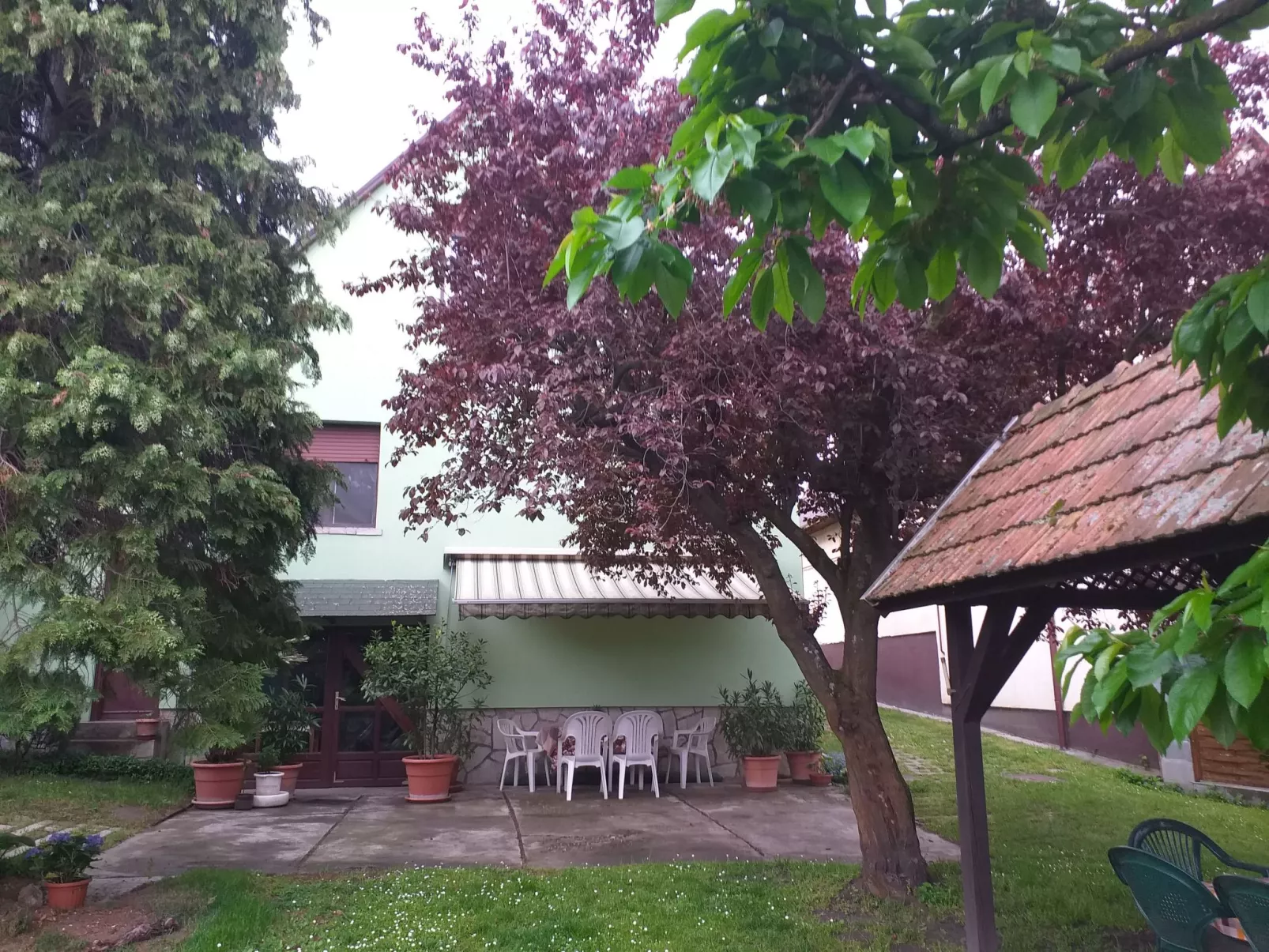 Bequem eingerichtetes Familienhaus für 8 Personen-Dehors