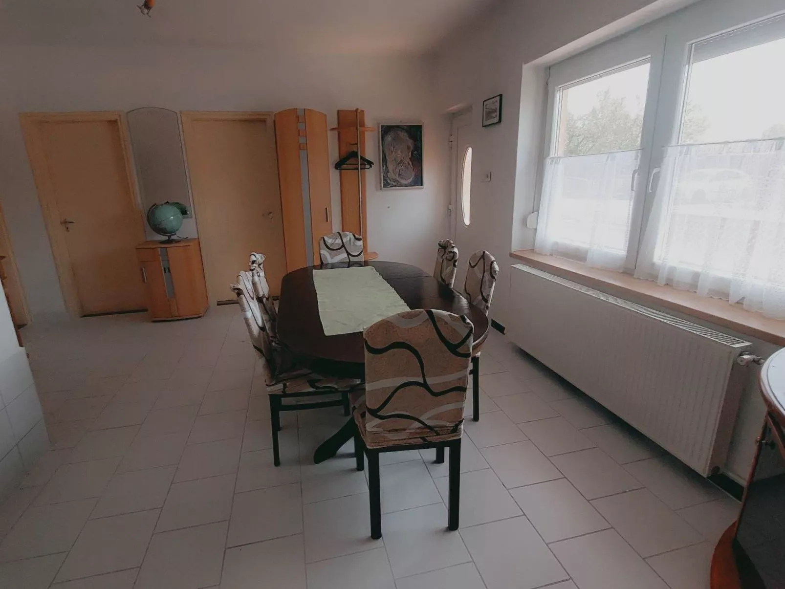 Schönes Ferienhaus mit sehr großem Pool