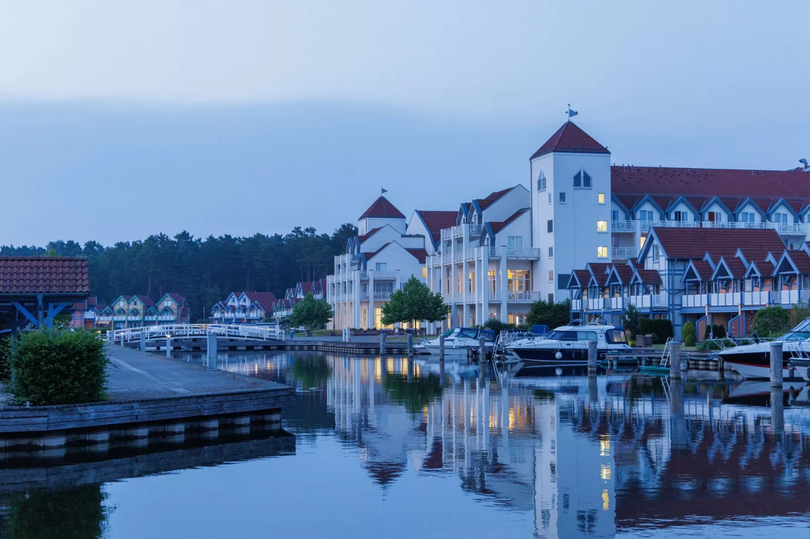Hafendorf Rheinsberg 2-Areas summer 1km