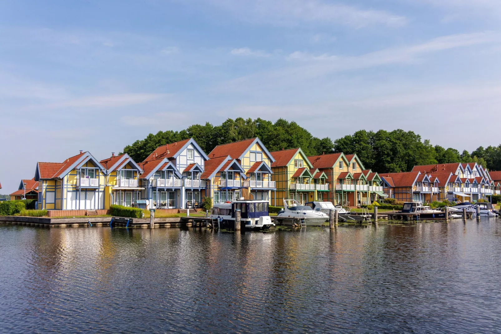 Hafendorf Rheinsberg 2-Areas summer 1km