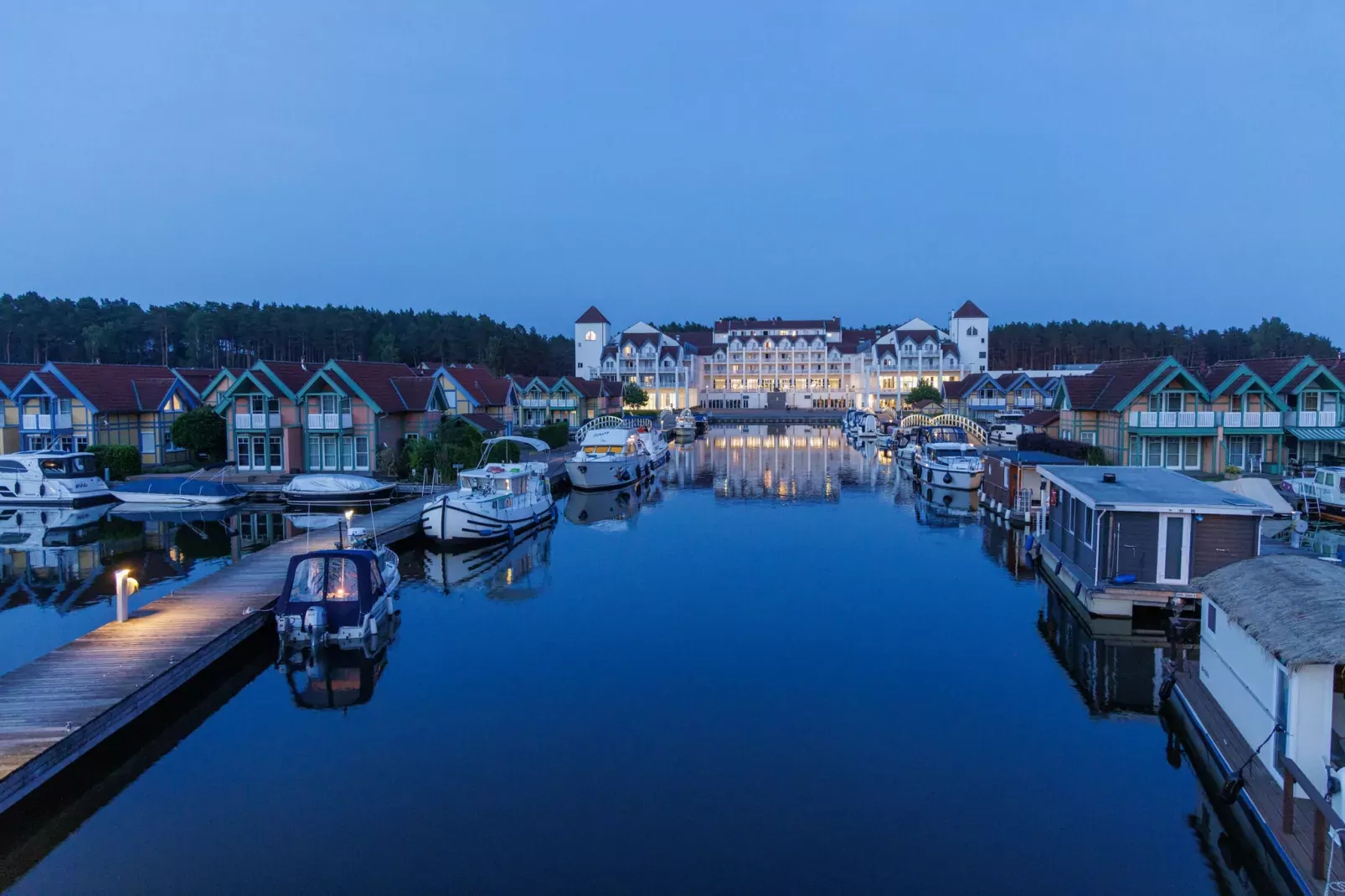 Hafendorf Rheinsberg 2-Areas summer 1km