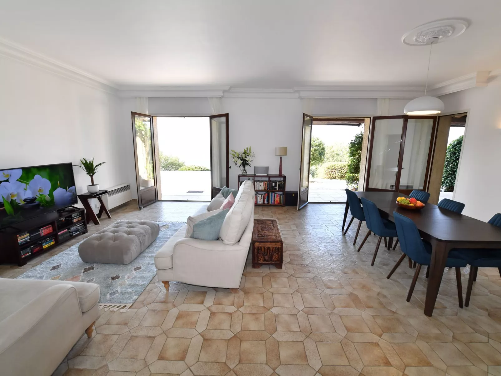 Villa 'Haute Vue', mit toller Aussicht, WiFi und AC