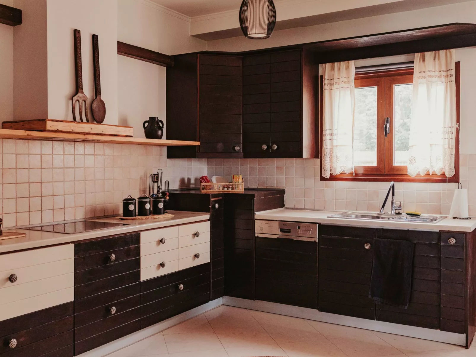 Villa Maya mit Pool und Bergblick-Dedans