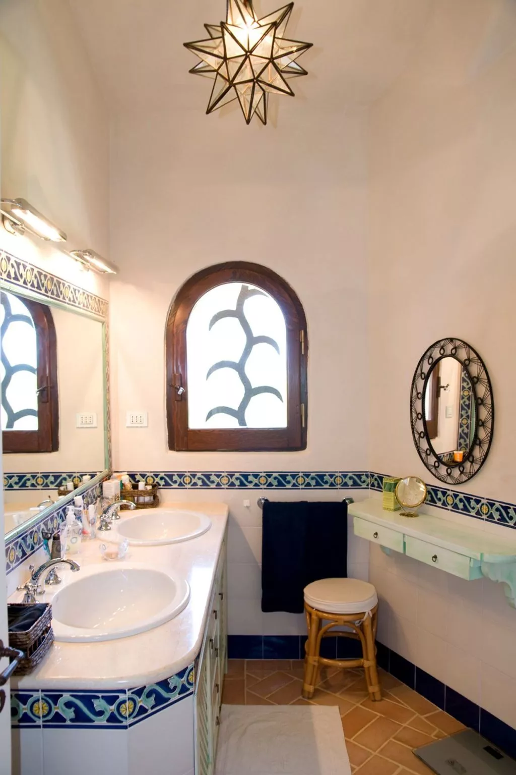 Villa Isabel, Meer- und Strandblick, Schwimmbad und Jacuzzi-Image-tags.info