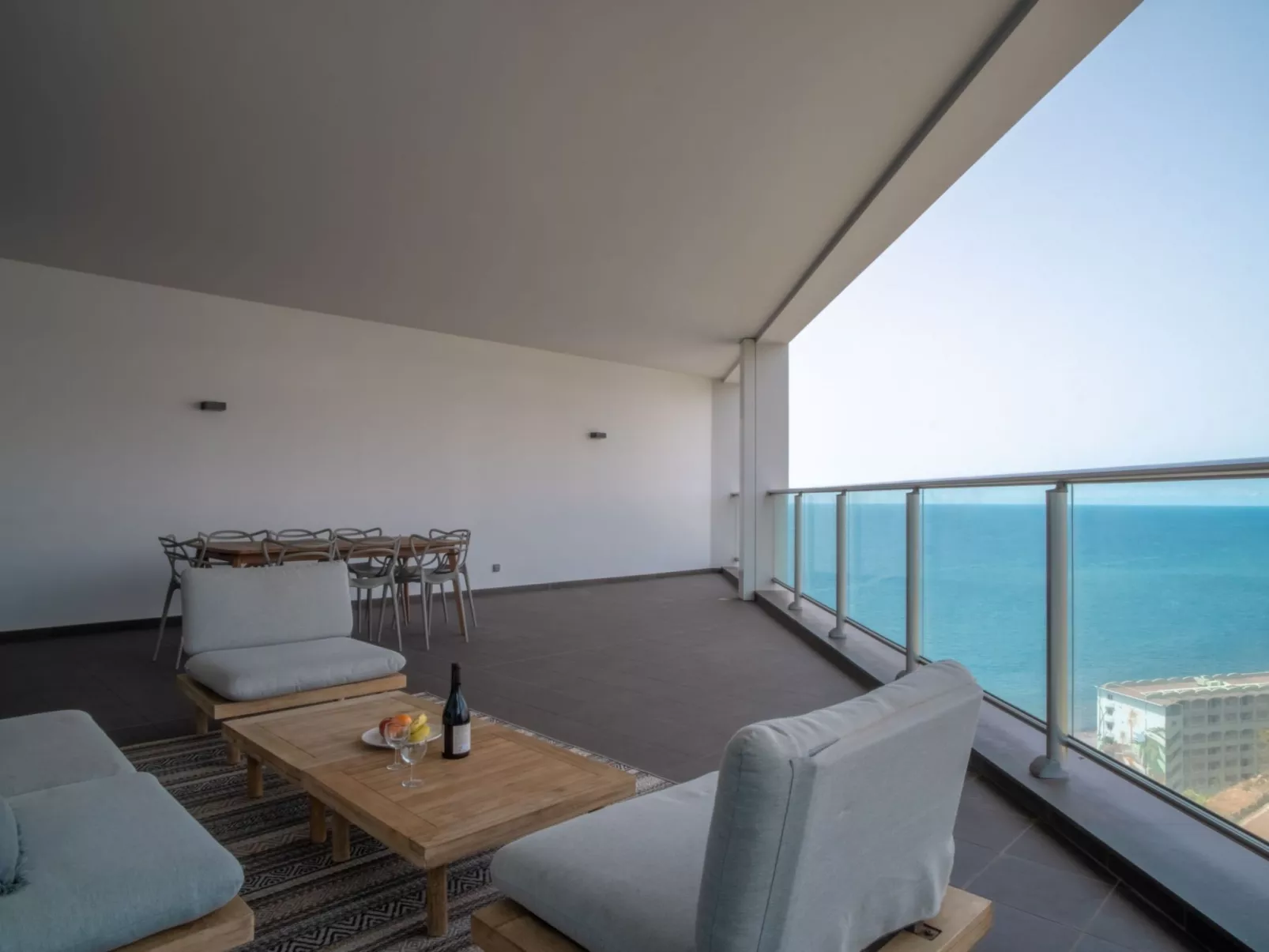 Für 6 Personen ca. 120 m&sup2; in São Martinho, Madeira (Südküste von Madeira)-Dehors