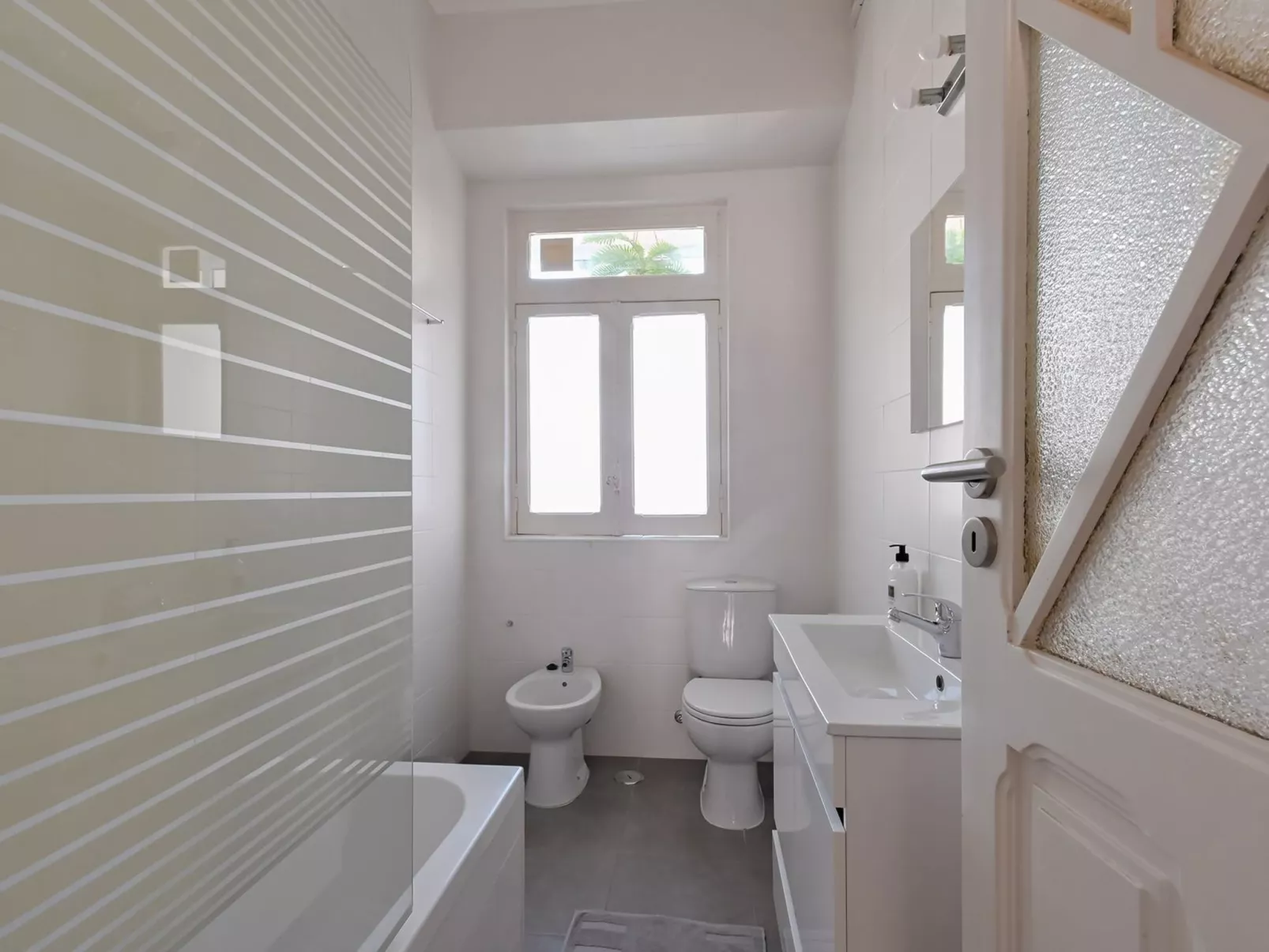 Guinea 19-Image-tags.info