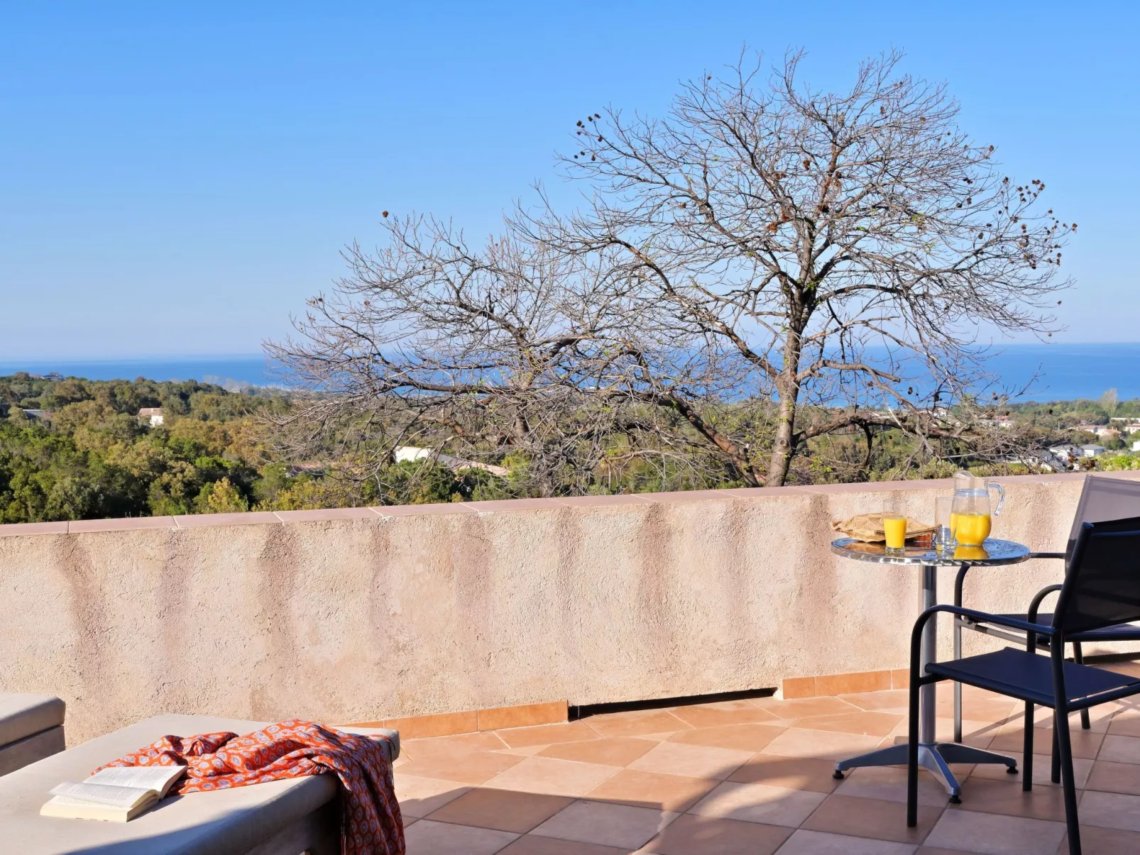 Villa mit Meerblick U Castagnu in geschützter Natur