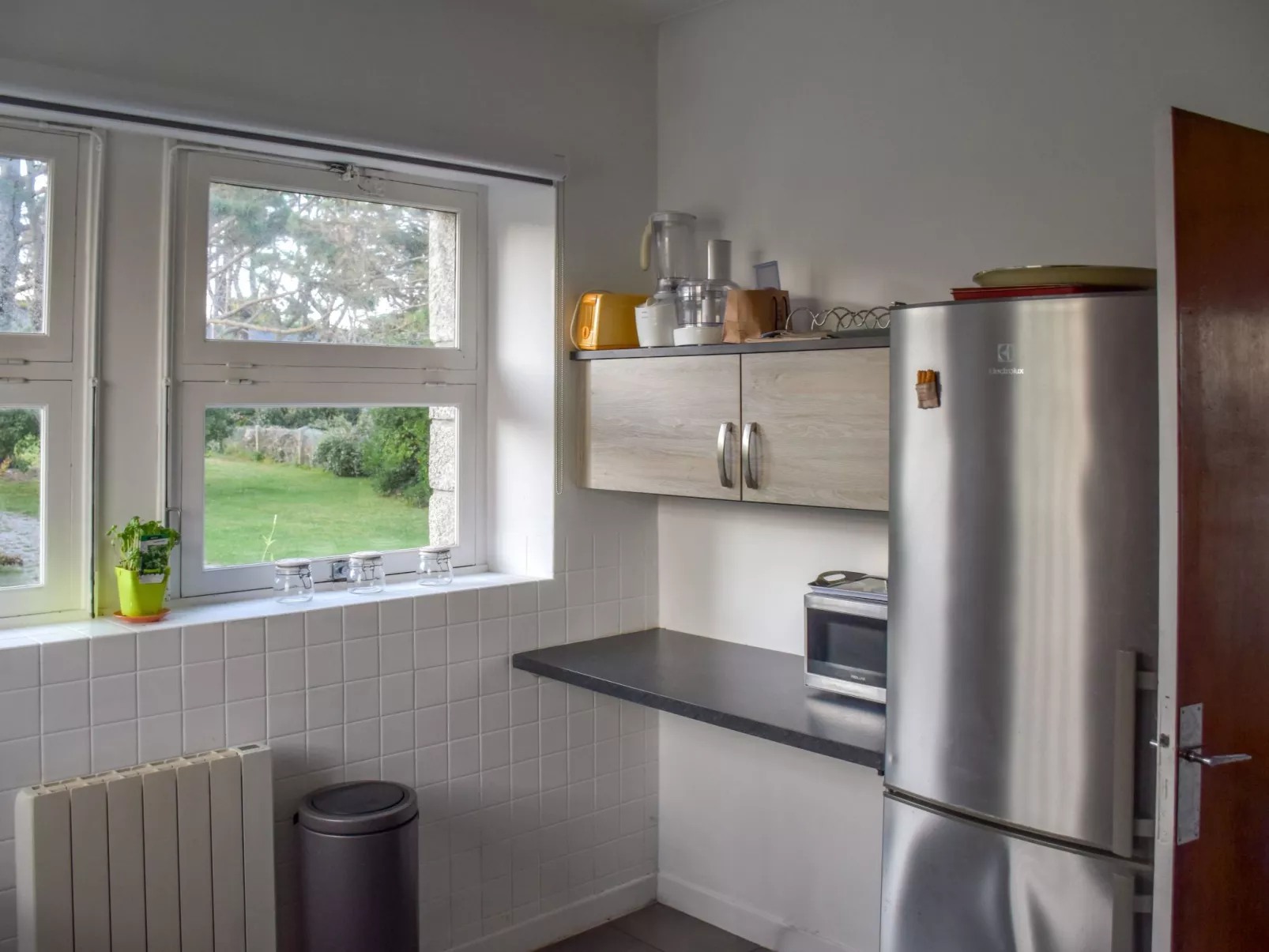 Villa mit großem Grundstück direkt am Mer