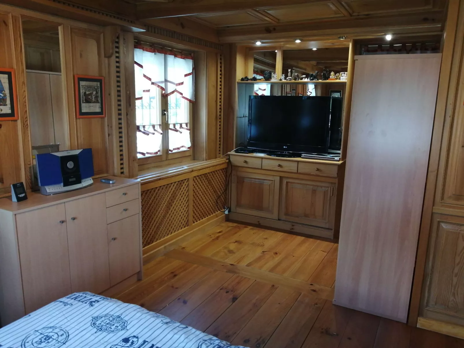 Mit Garten, Grill und Terrasse-Dedans