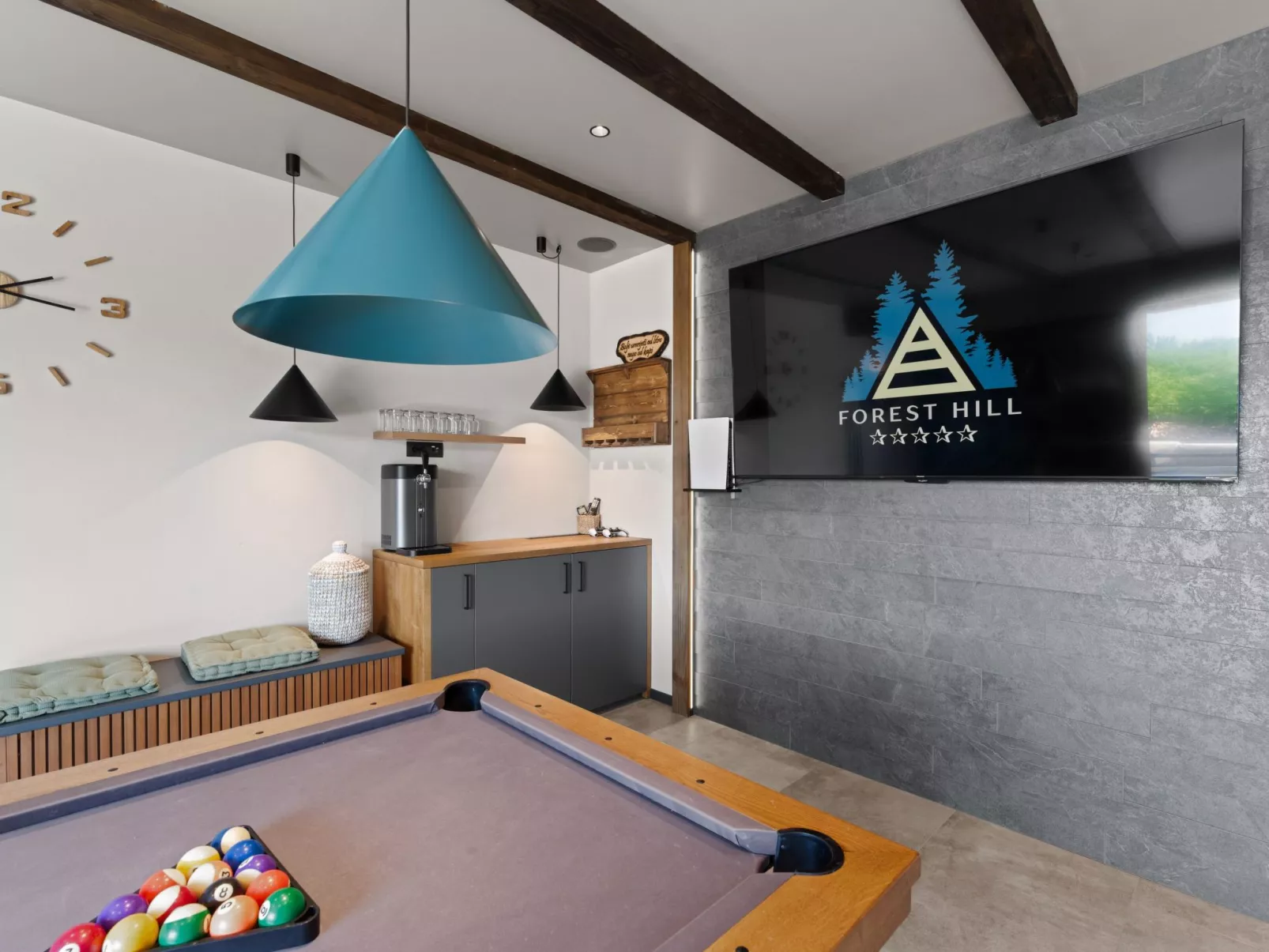 Chalet "Forest Hill" mit Hallenbad