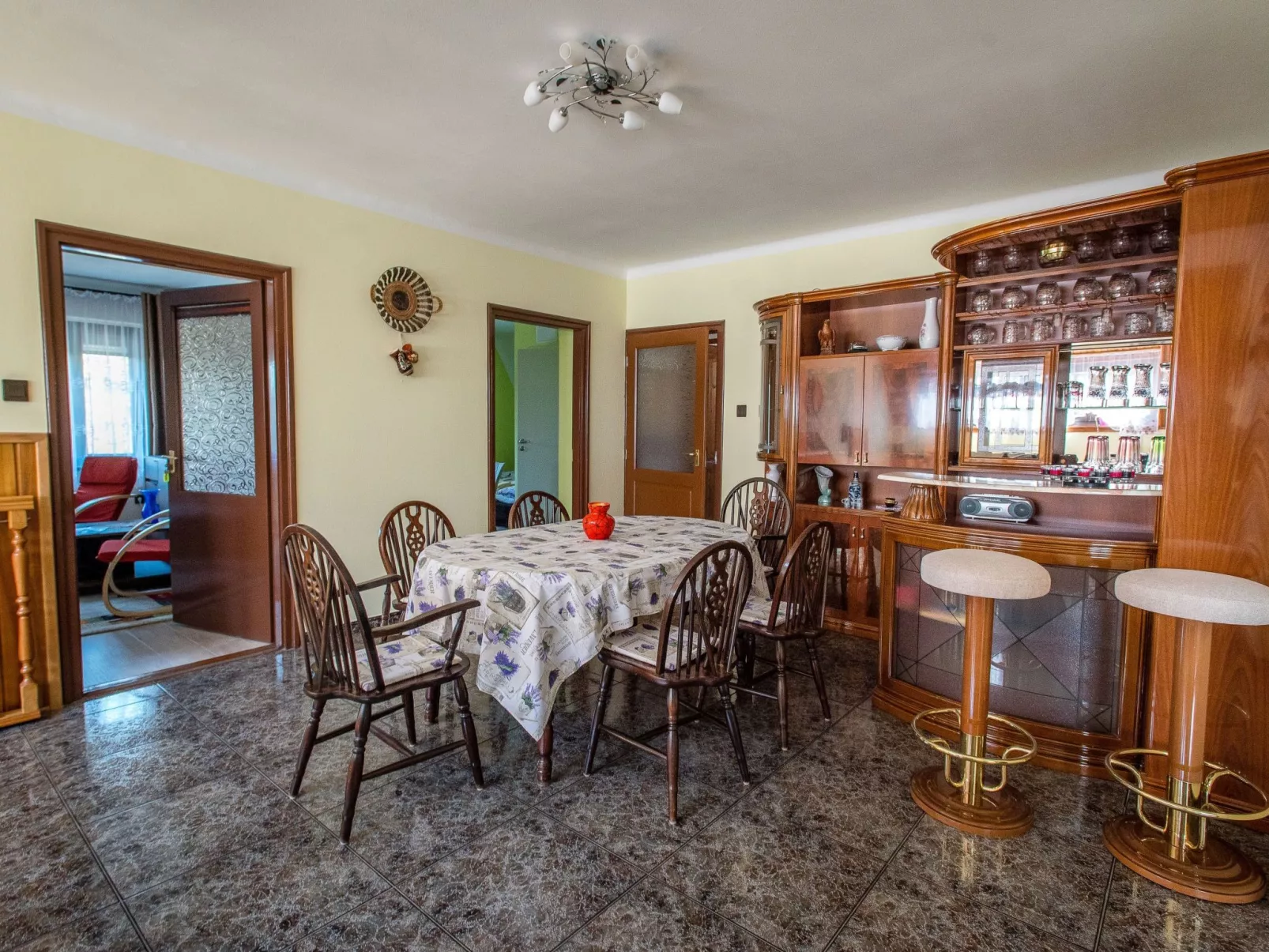 Mit Swimmingpool für 10 Personen