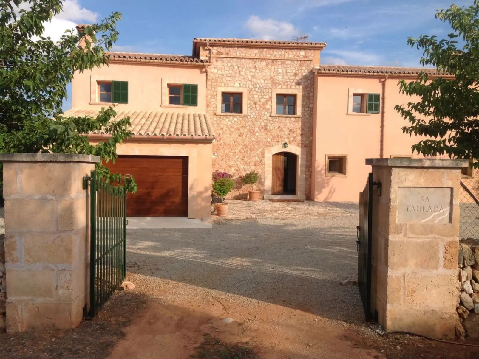 Finca Mallorquina-Draußen