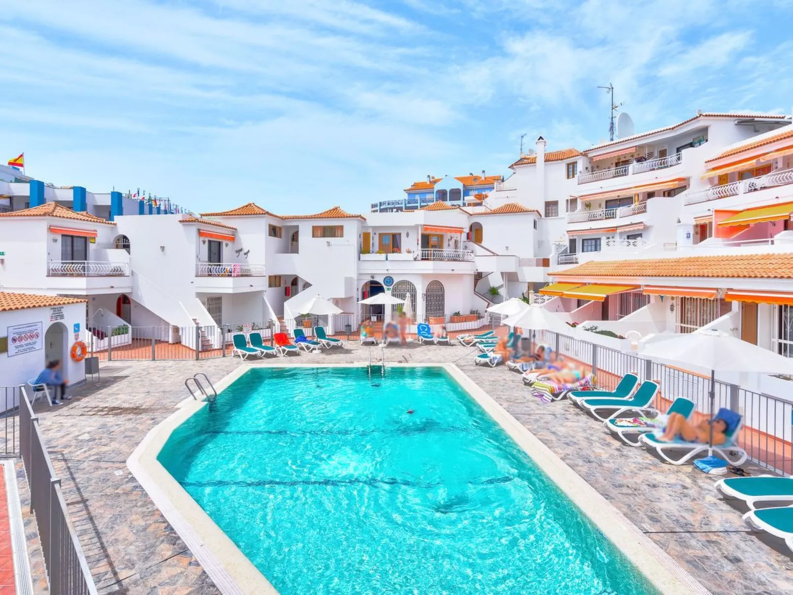 Los Diamantes-Outside