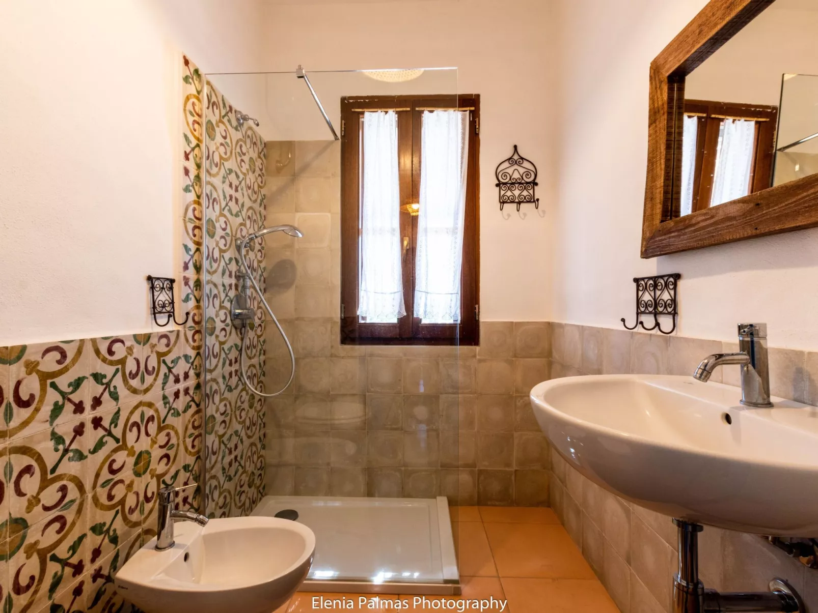 Haus in Sant'antioco mit überdachtem Parkplatz-Image-tags.info