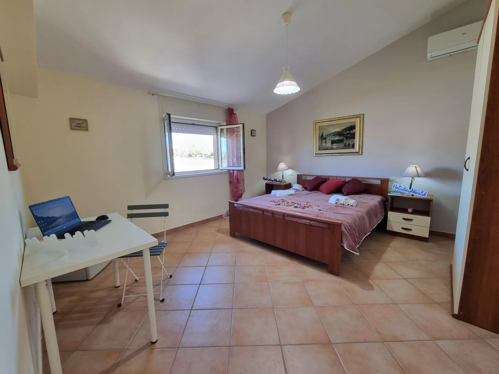 Villa Baia Smeralda bei Holiday World-Dedans