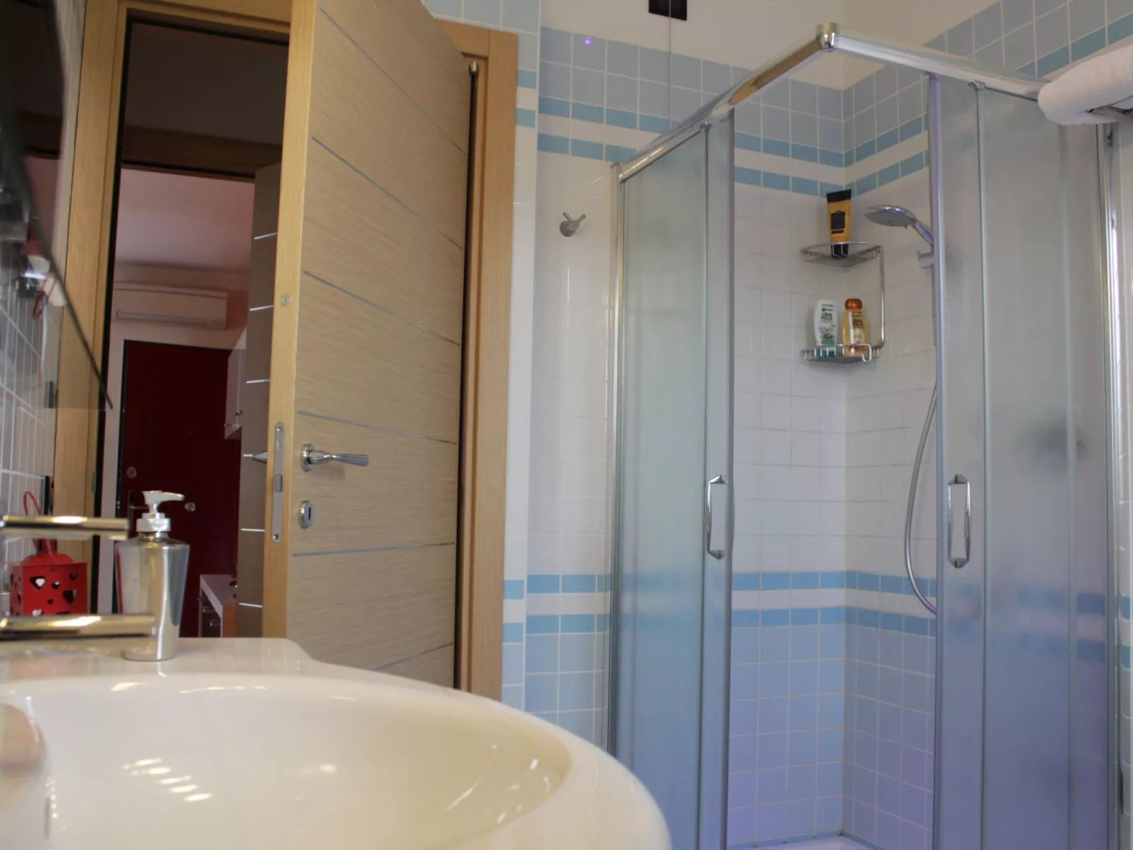 Wohnung in San Giacomo mit Privatparkplatz-Drinnen