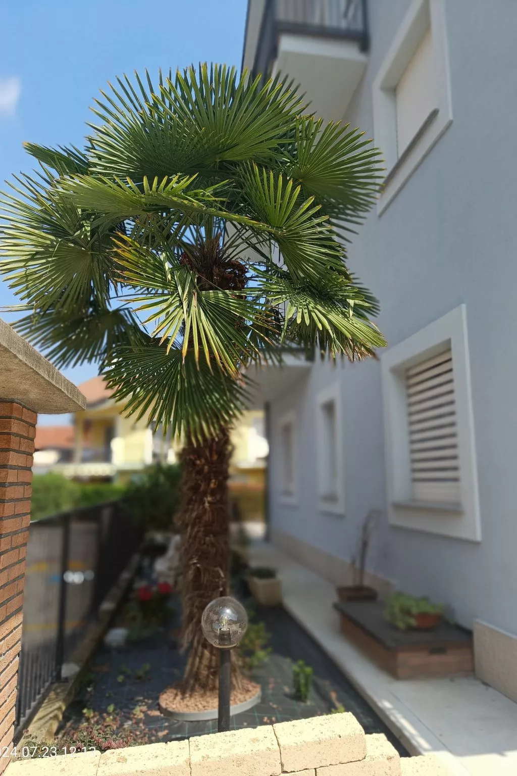 Lucà Wohnungen mit Bergblick-Image-tags.info