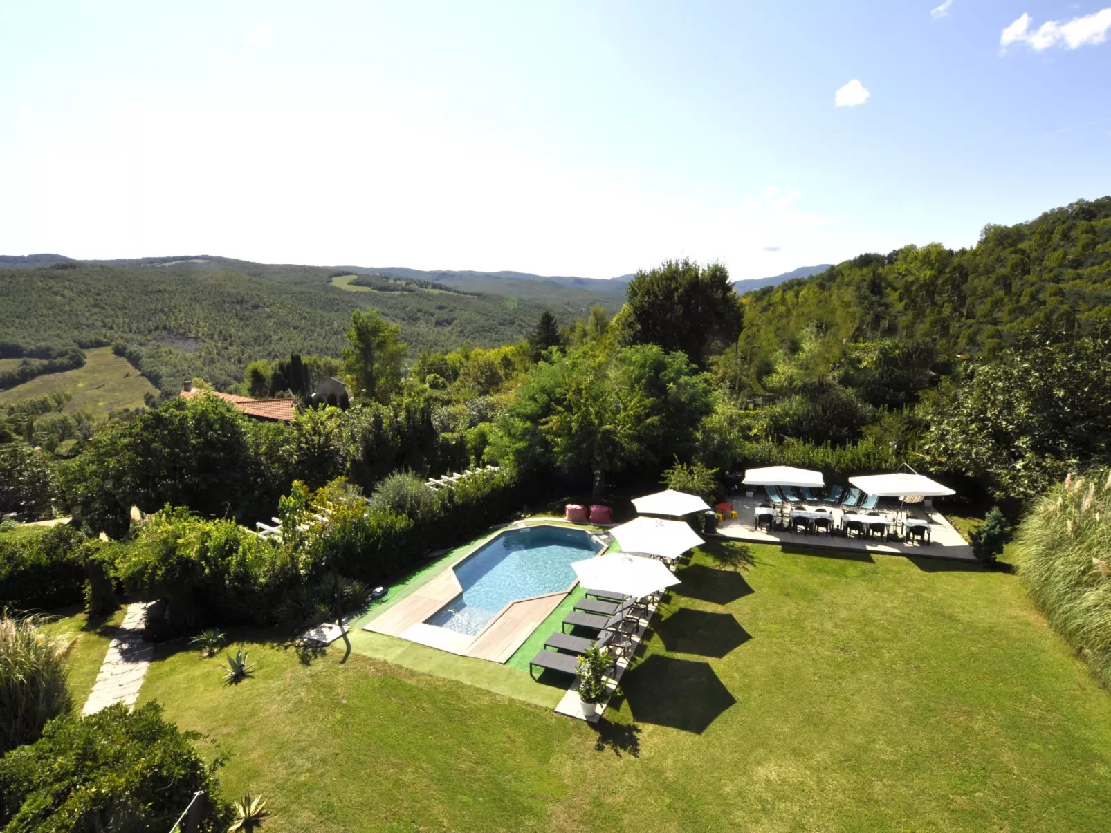 Gan Eden Nature House-Outside